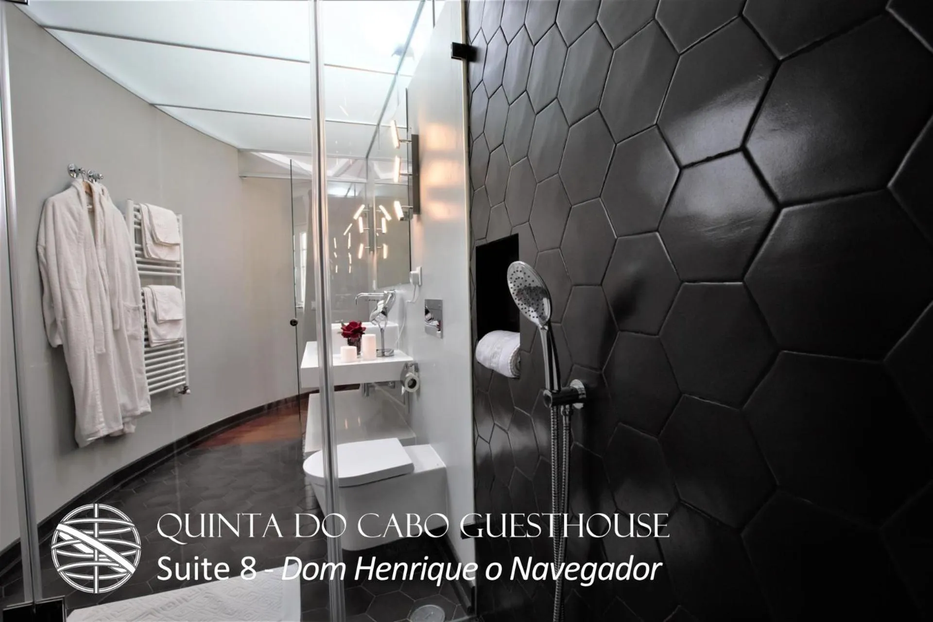 Shower in Quinta do Cabo Guesthouse