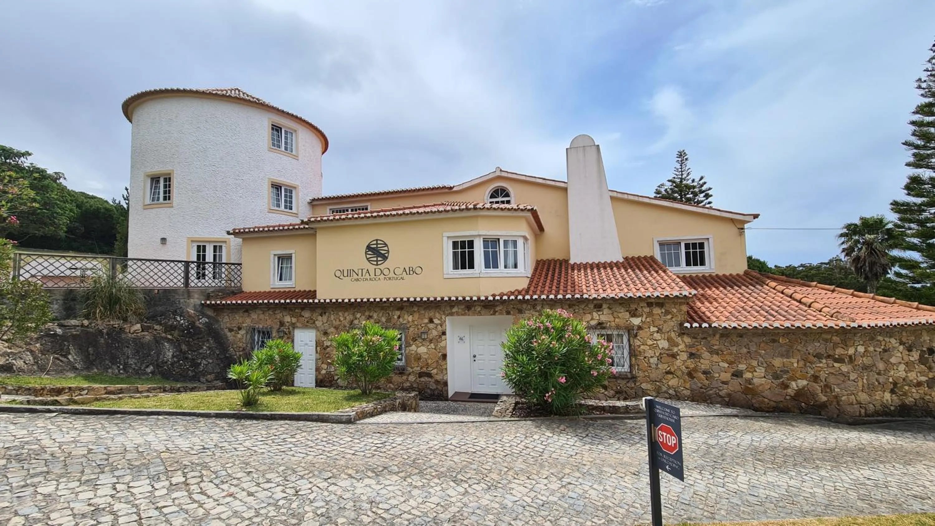 Property building in Quinta do Cabo Guesthouse