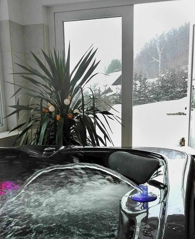 Hot Tub in Chata Eliška