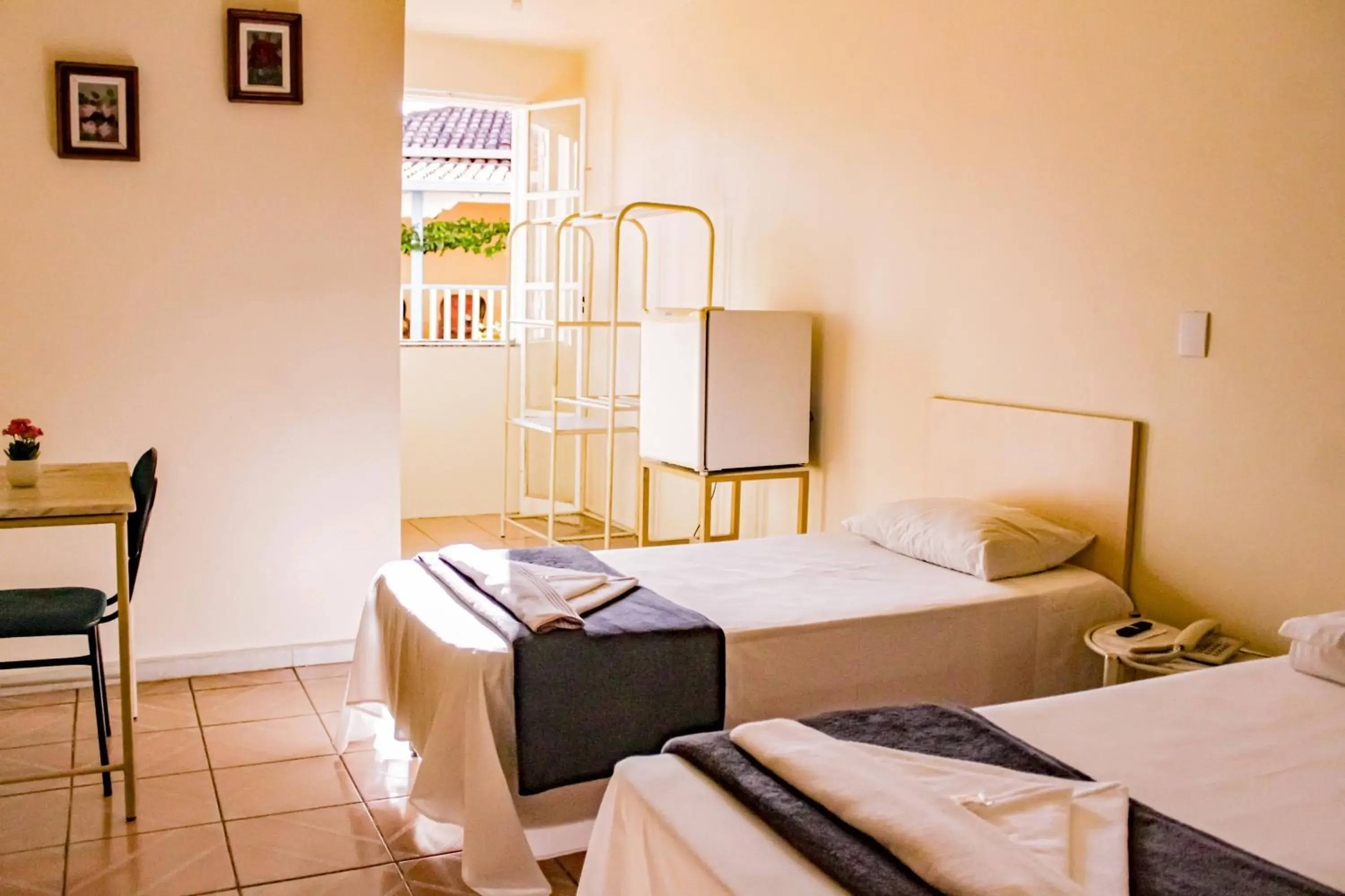 Budget Double Room - single occupancy in Hotel Primavera Betim Budget Double Room - single occupancy in Hotel Primavera Betim