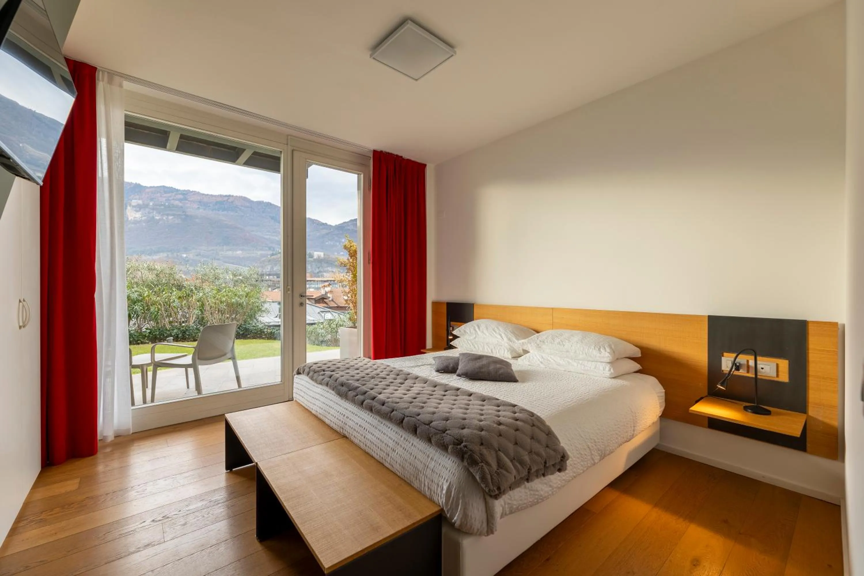 Deluxe Double or Twin Room with Garden Access in La Villa - Luxury Guest House