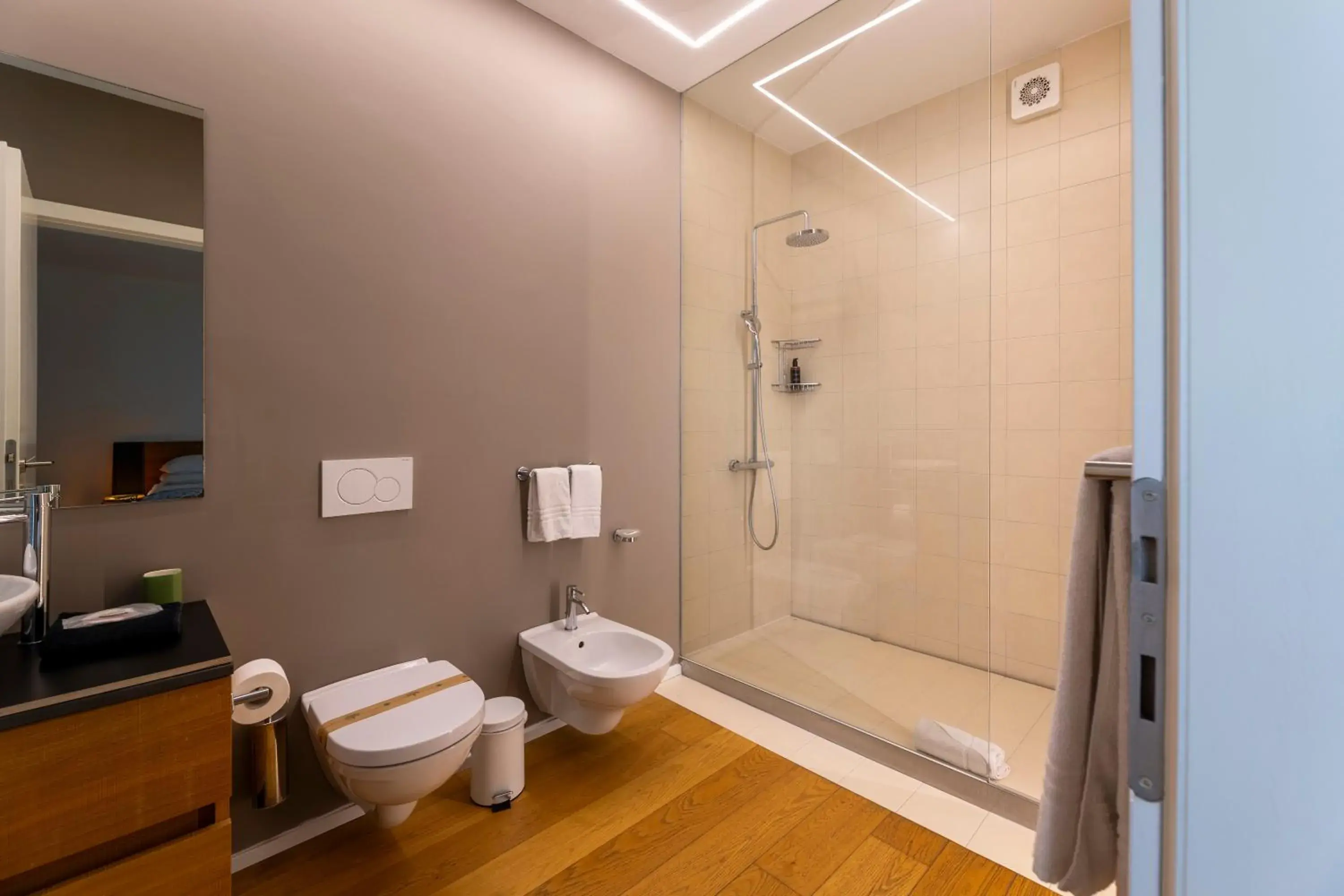 Deluxe Double or Twin Room with Balcony in La Villa - Luxury Guest House Deluxe Double or Twin Room with Balcony in La Villa - Luxury Guest House
