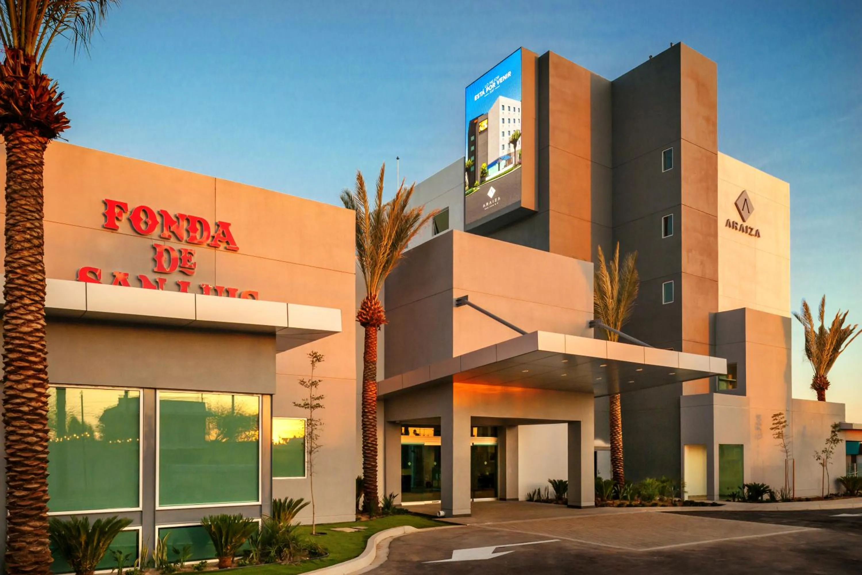 Property building in Hotel Araiza San Luis R.C.