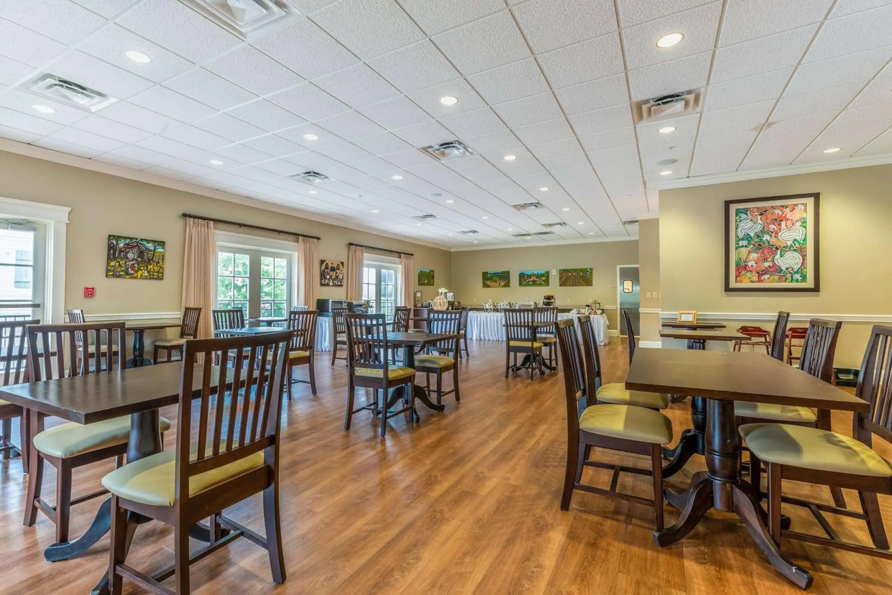 Restaurant/places to eat in Chateau Saint Denis Hotel Restaurant/places to eat in Chateau Saint Denis Hotel