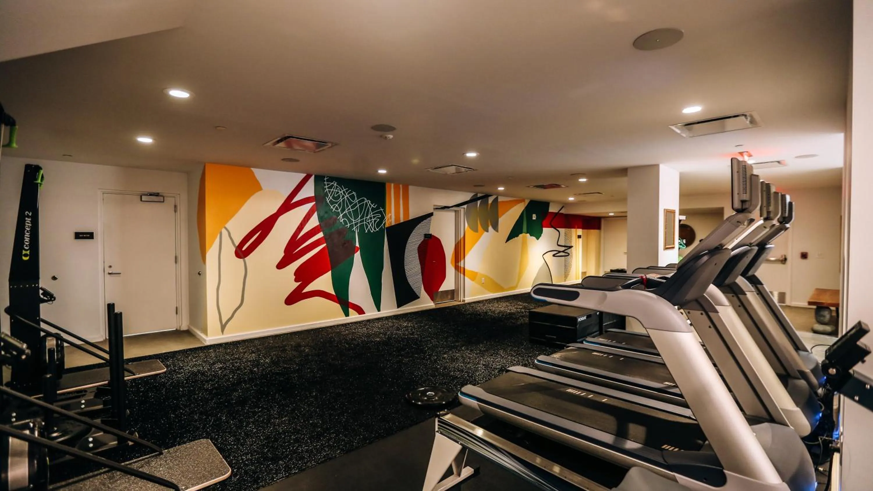 Fitness centre/facilities in The LINE Hotel DC