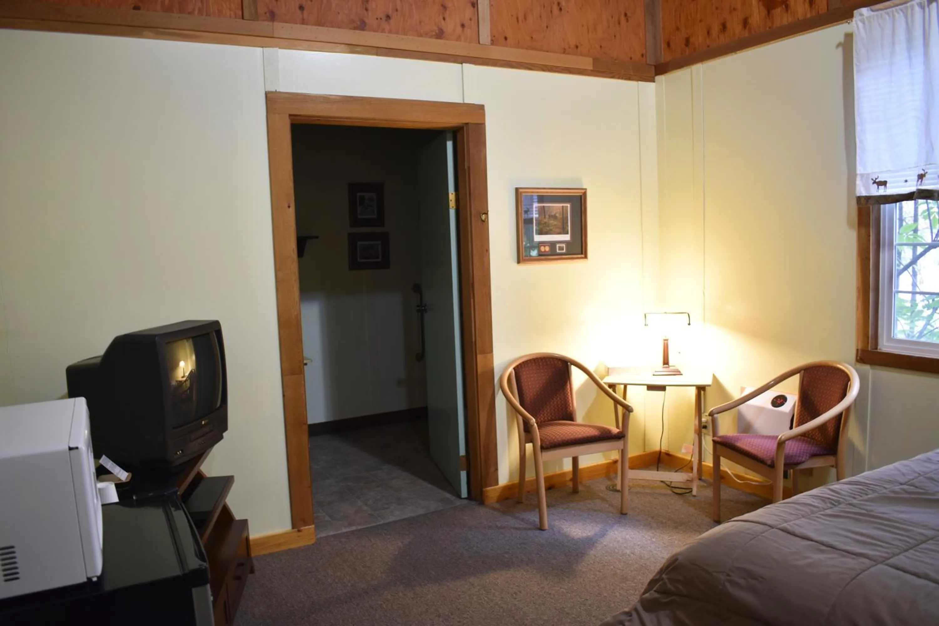 Exit Glacier Lodge