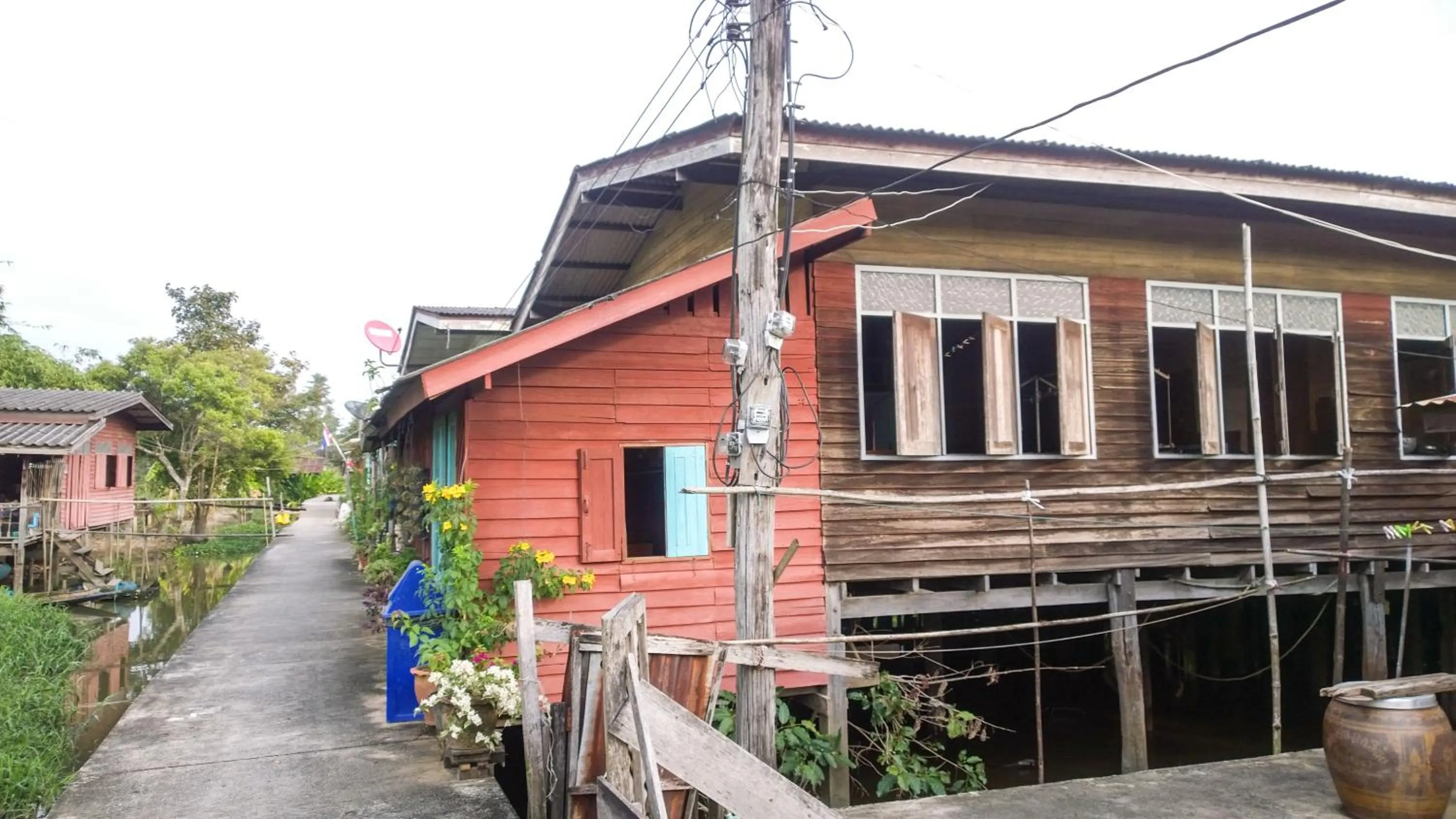Property building in Cast Away