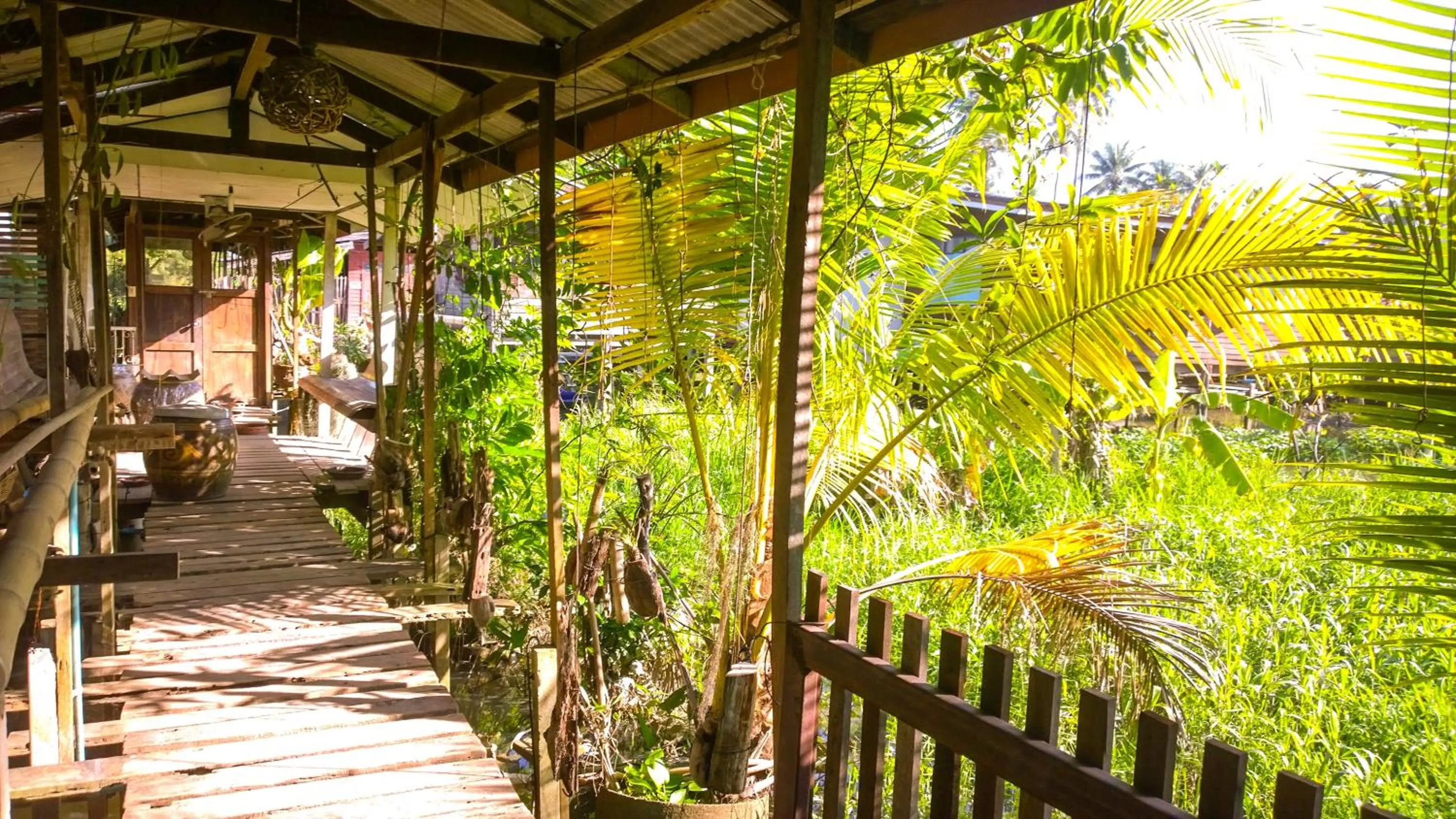 Area and facilities in Cast Away