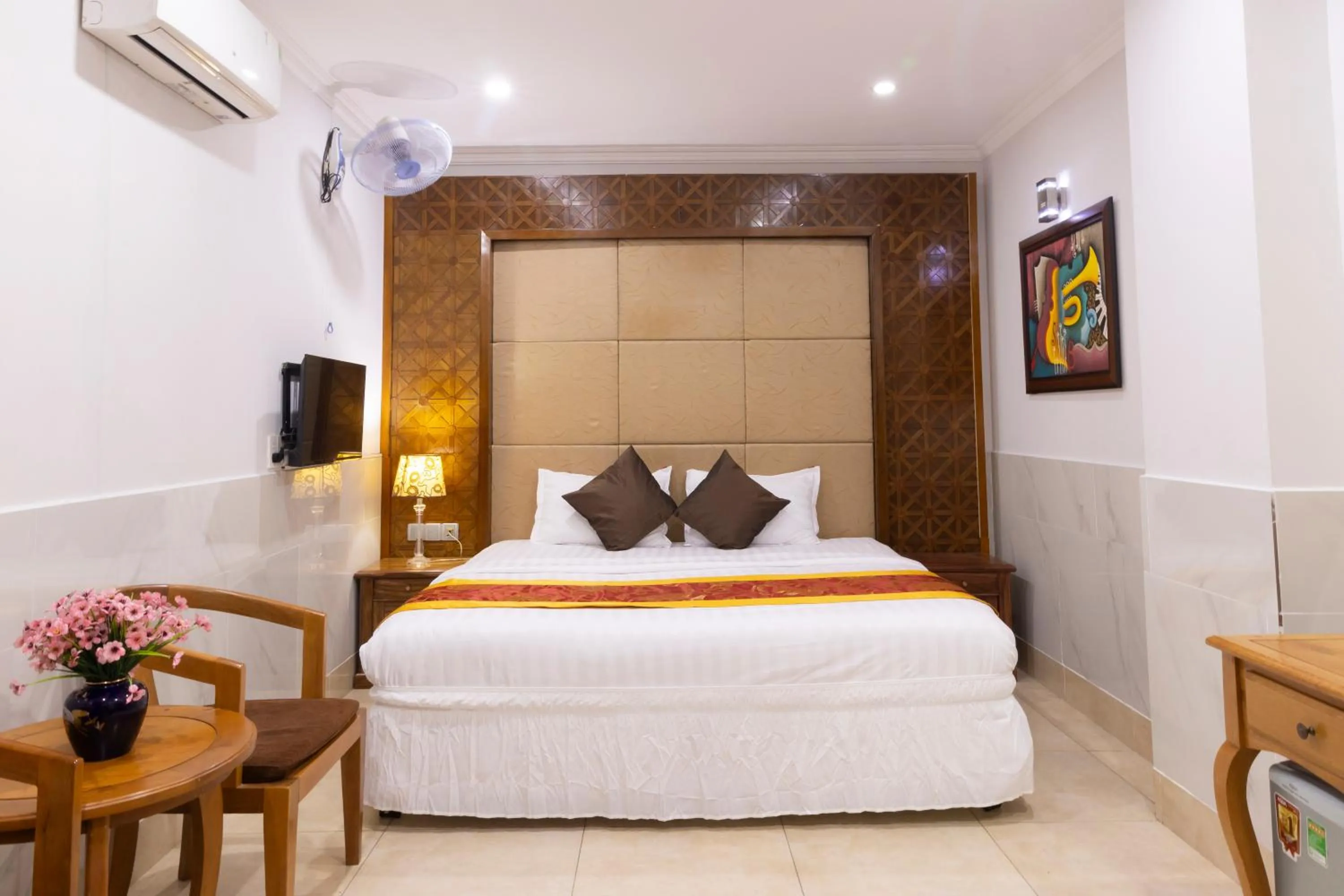 Bed in Atana Airport Hotel