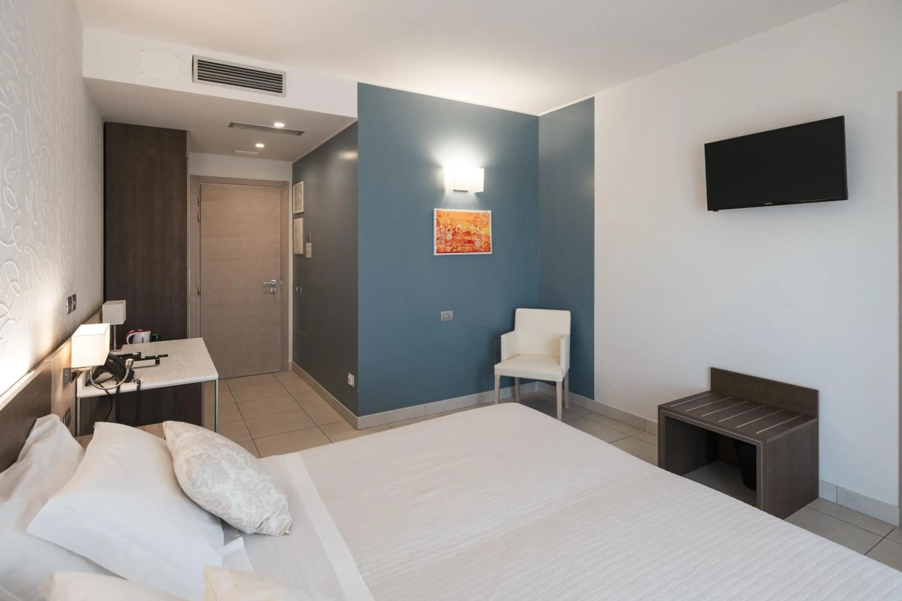 Photo of the whole room in Hotel Palmensis