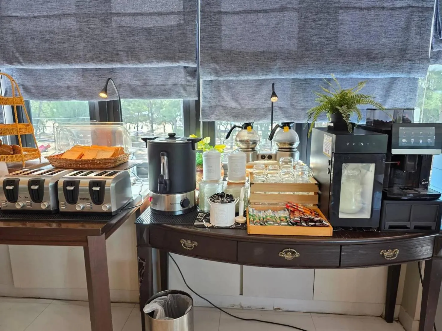 Restaurant/places to eat in Sun Marina Cha-Am