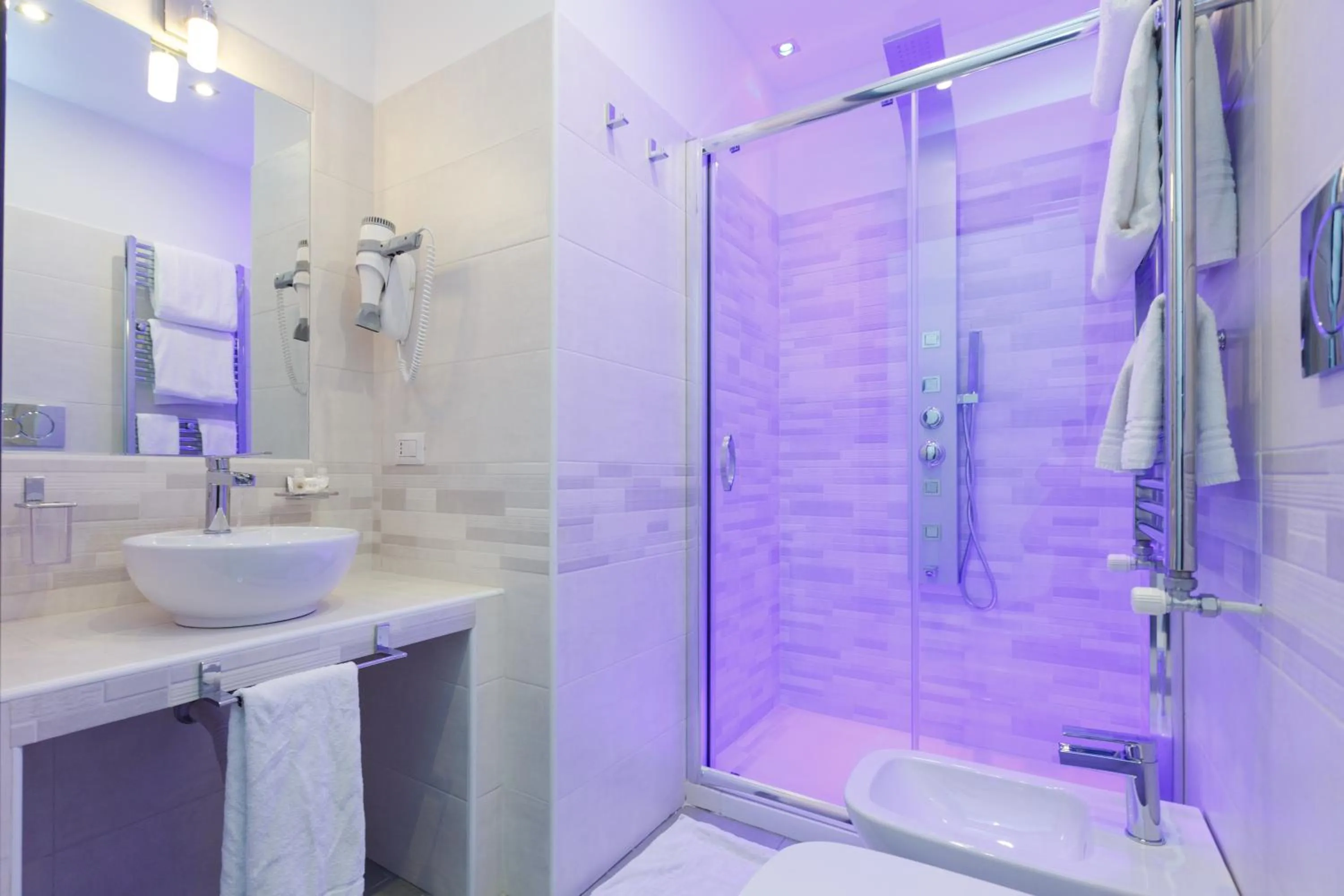 Shower in Domus Arena