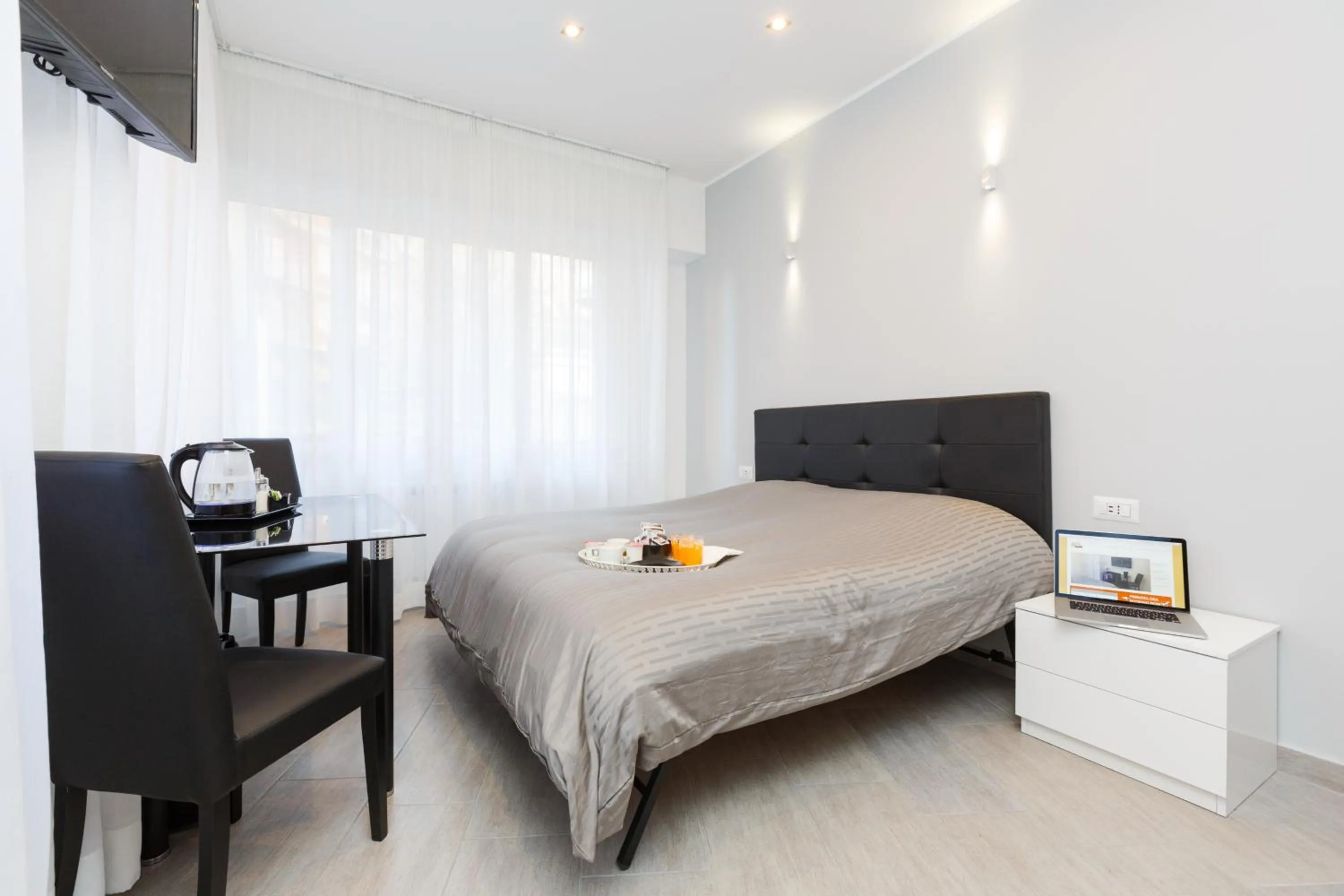 TV and multimedia, Bed in Domus Arena