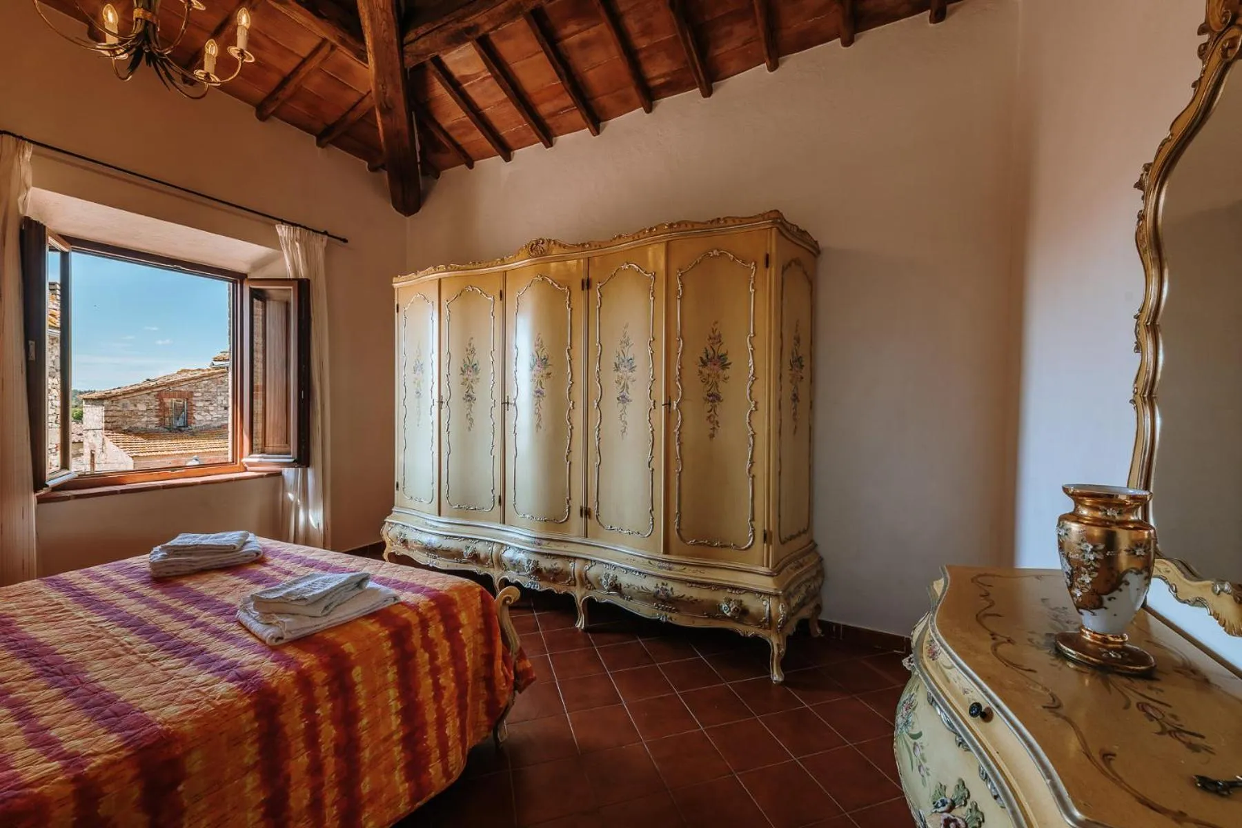 Bed in Borgo Villa a Sesta