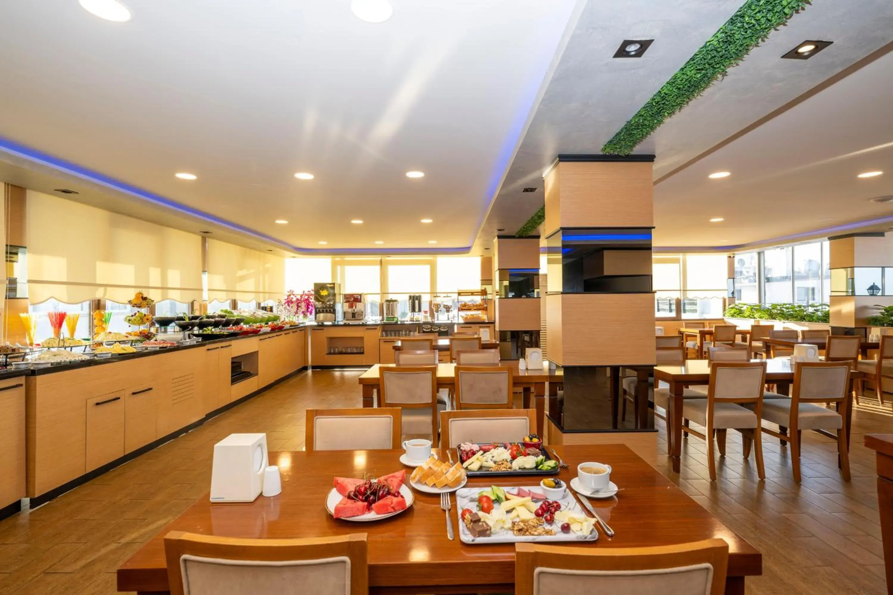 Restaurant/places to eat in Dalan Otel Restaurant/places to eat in Dalan Otel