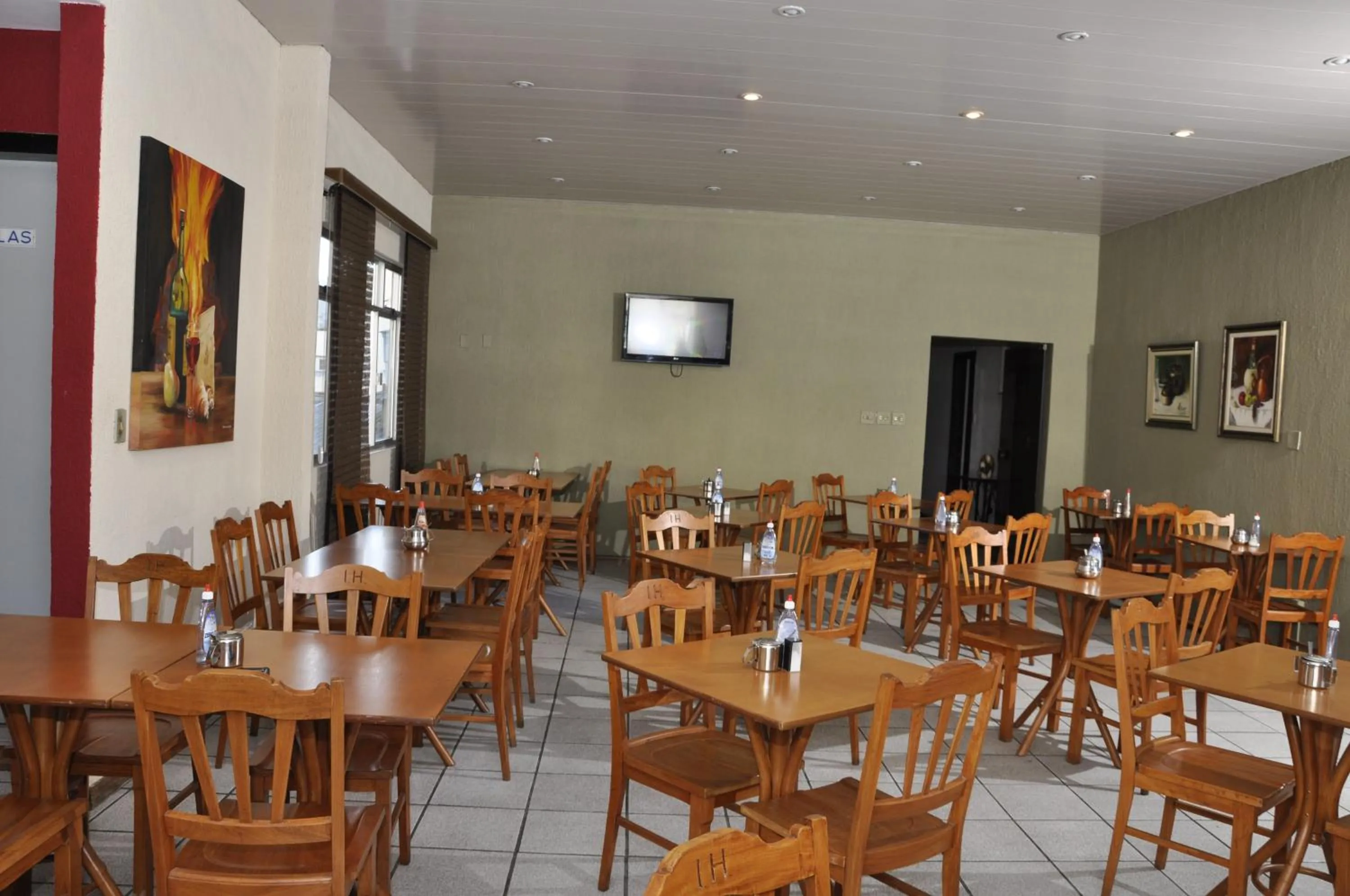 Coffee/tea facilities in Imperial Hotel