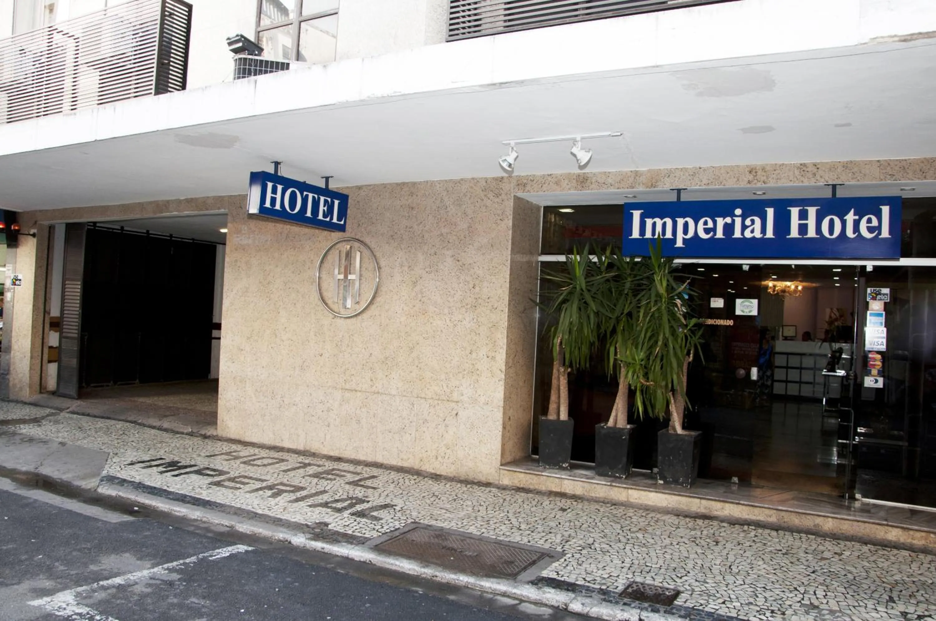 Facade/entrance in Imperial Hotel