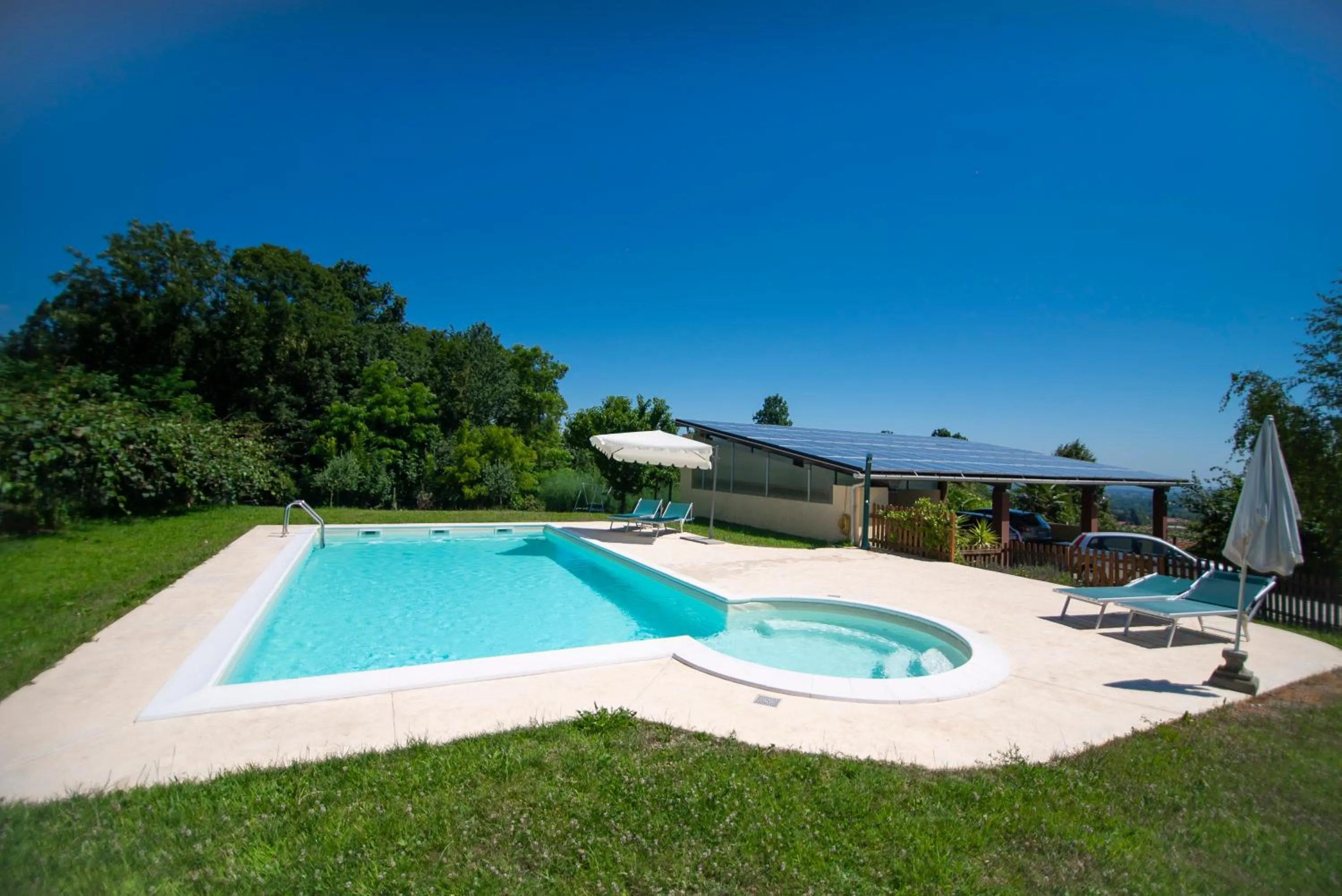 Swimming pool in Agriturismo Turina