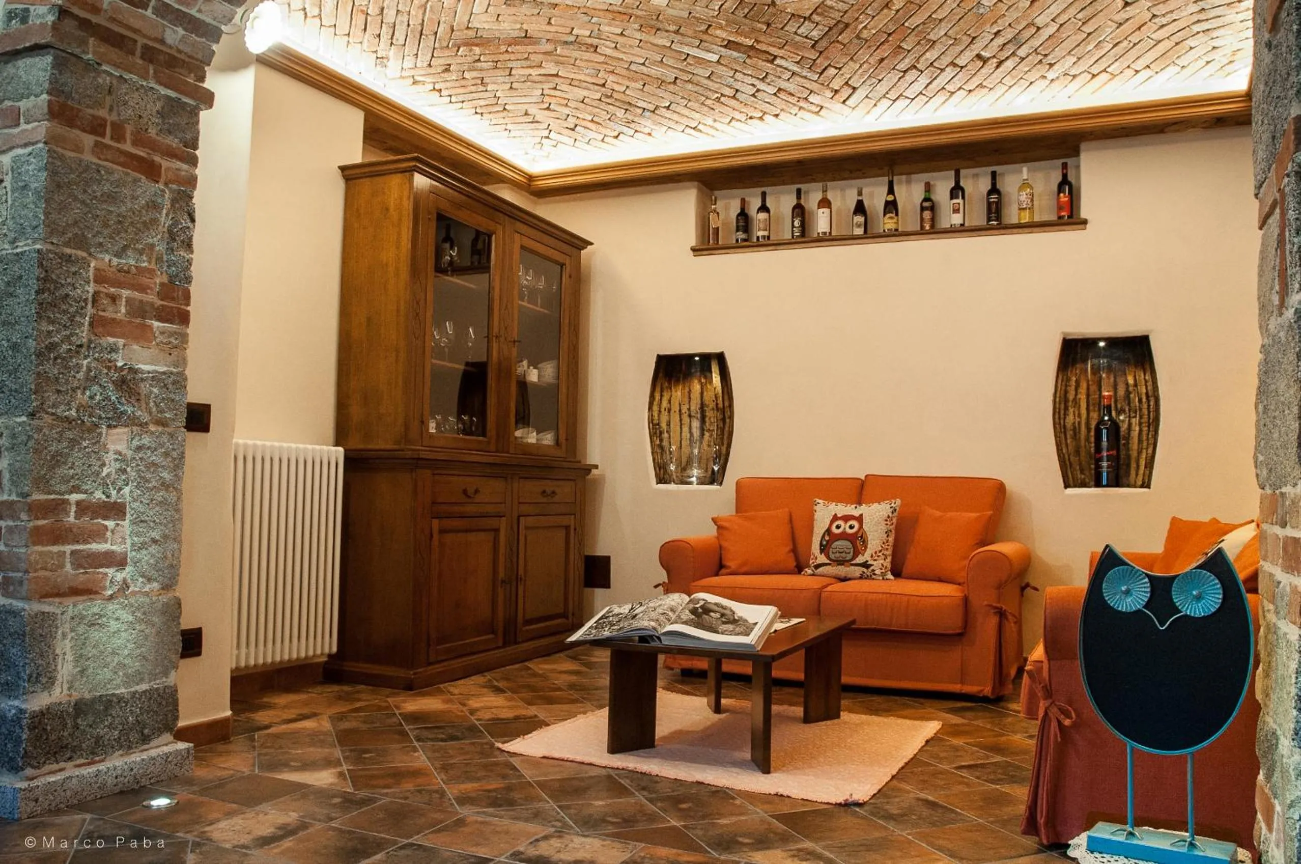 Communal lounge/ TV room in Cuccumiao