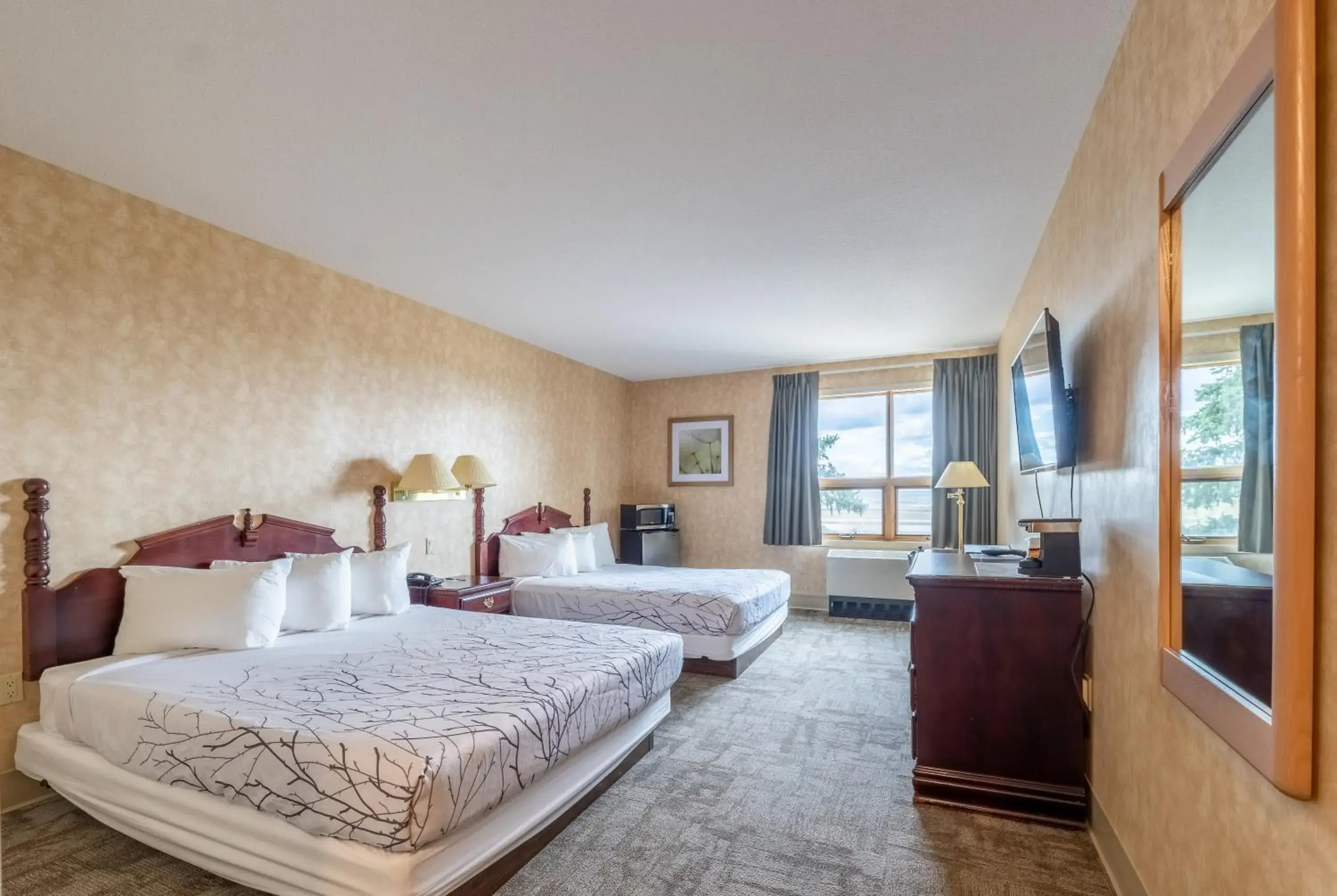 Superior Queen Room in Pilgrim Inn Superior Queen Room in Pilgrim Inn