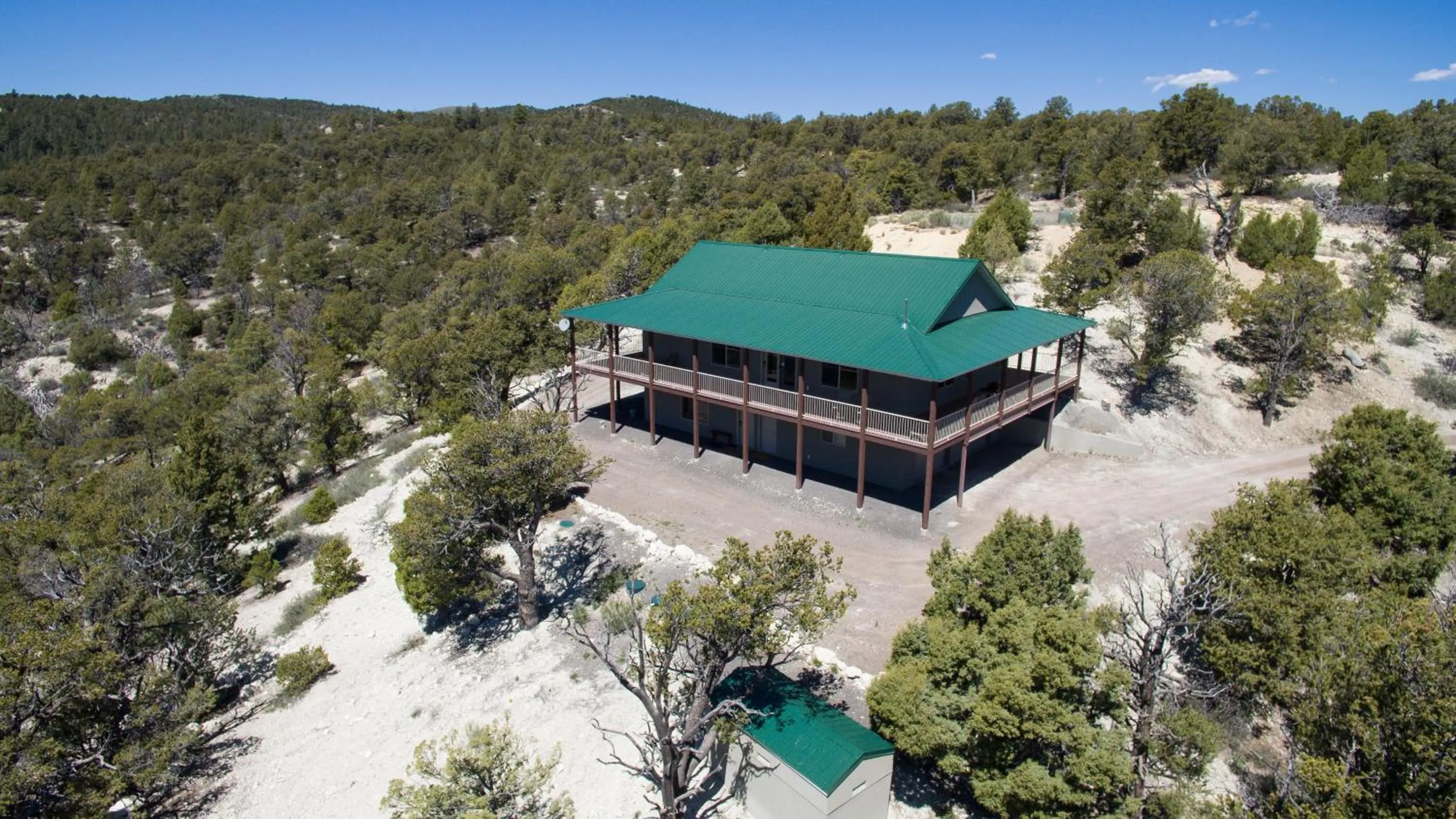 Bird's eye view in Ridgetop Hideaway