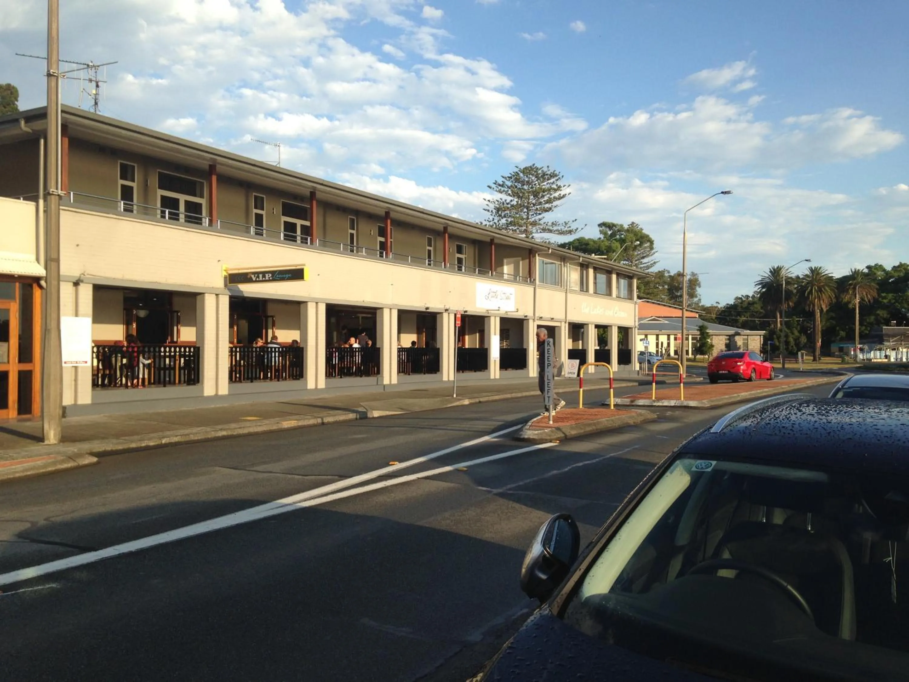 Street view in Lakes and Ocean Hotel Forster
