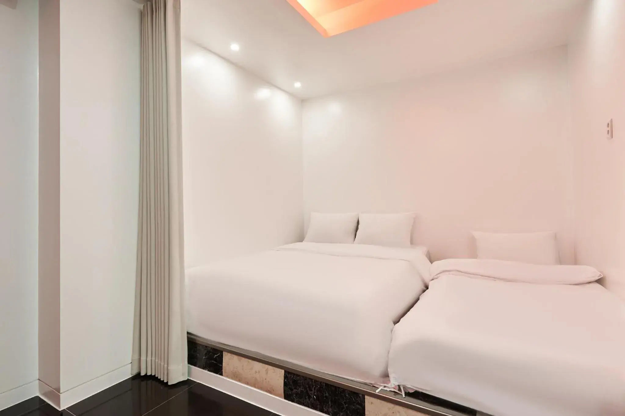 Twin Room in Show Hotel Twin Room in Show Hotel