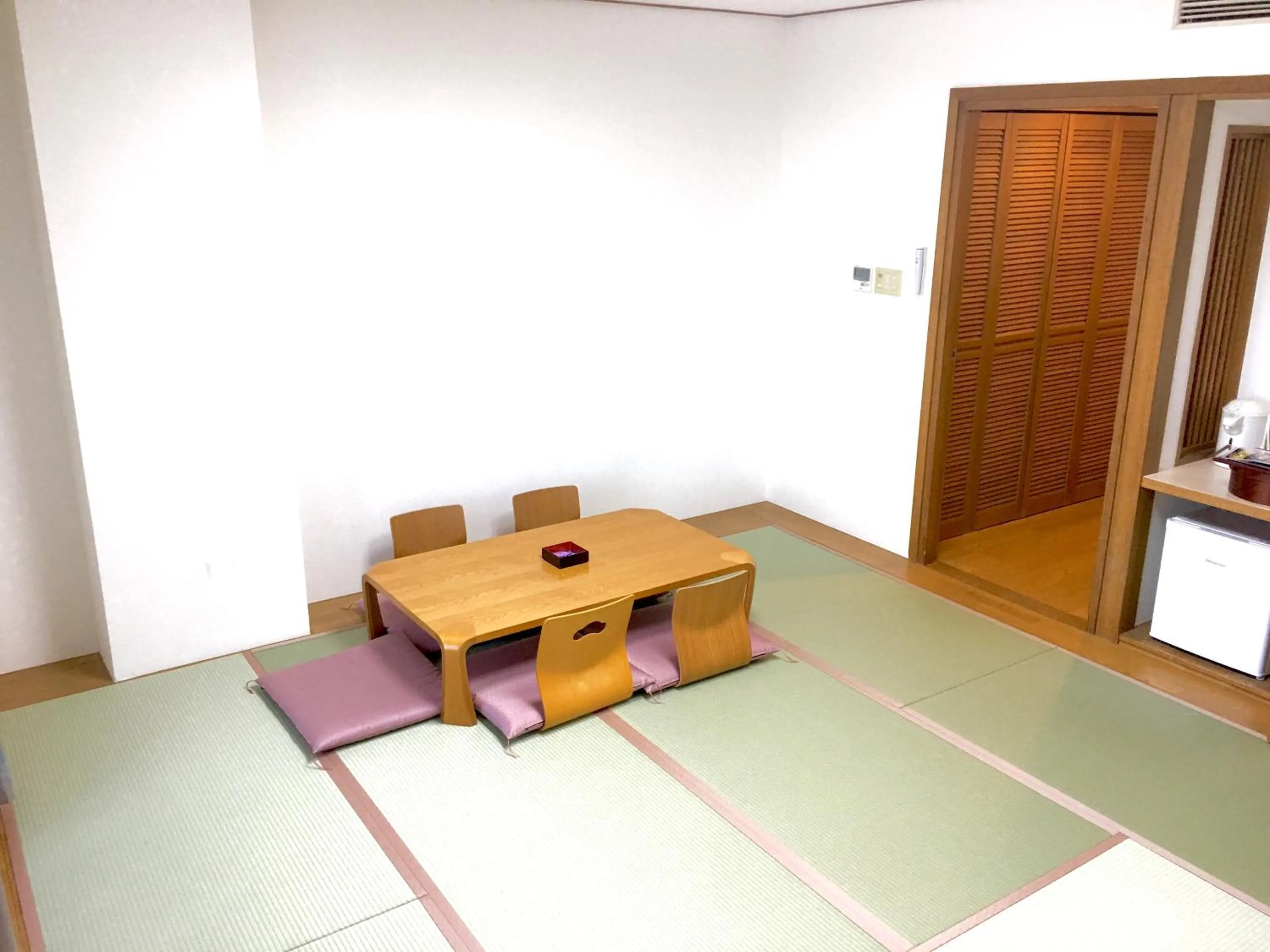 Photo of the whole room in Kobe Hotel Fruit Flower