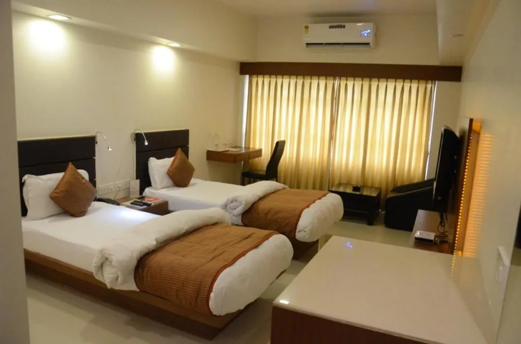 Bedroom, Bed in Hotel Yuvraj