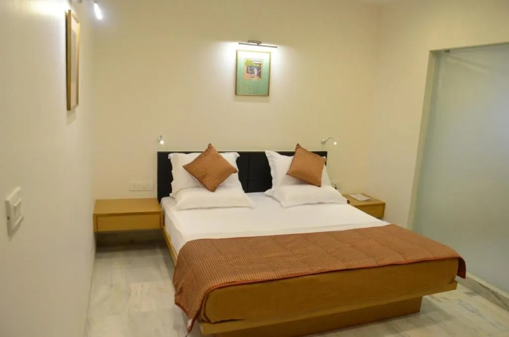 Bedroom, Bed in Hotel Yuvraj