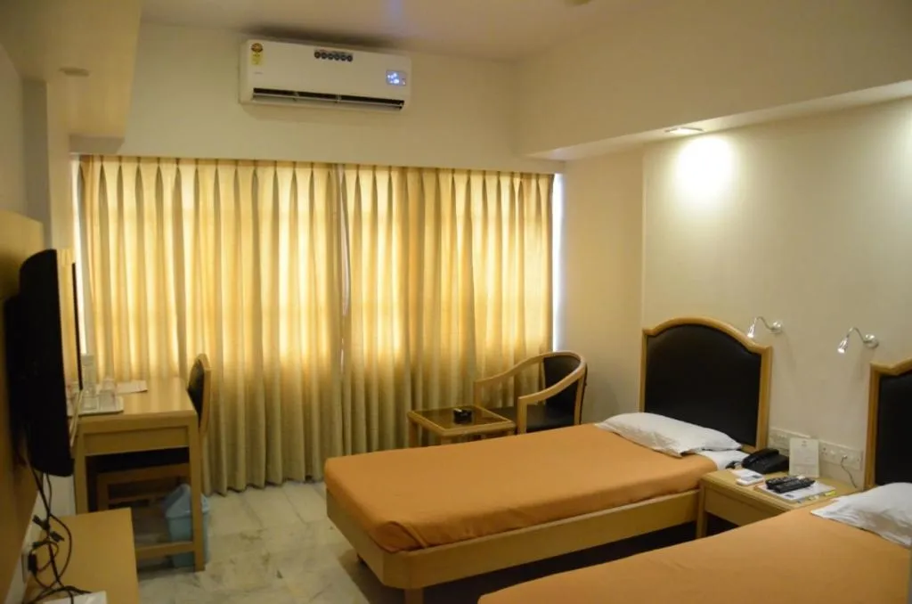 TV and multimedia, Bed in Hotel Yuvraj