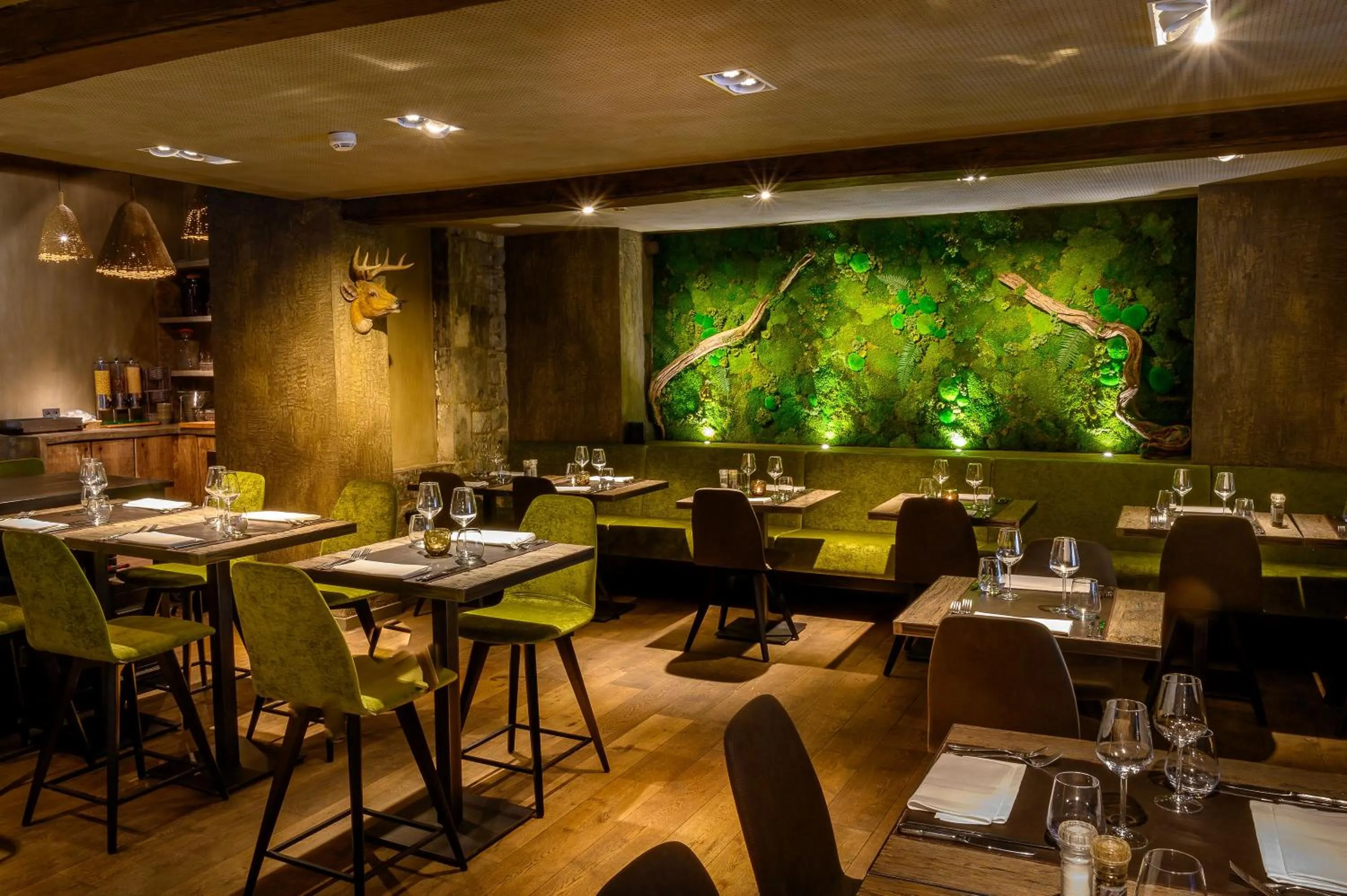 Restaurant/places to eat in Hotel Victoria - Maison Caerdinael