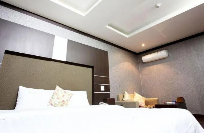 Bedroom, Bed in Luxury Hotel