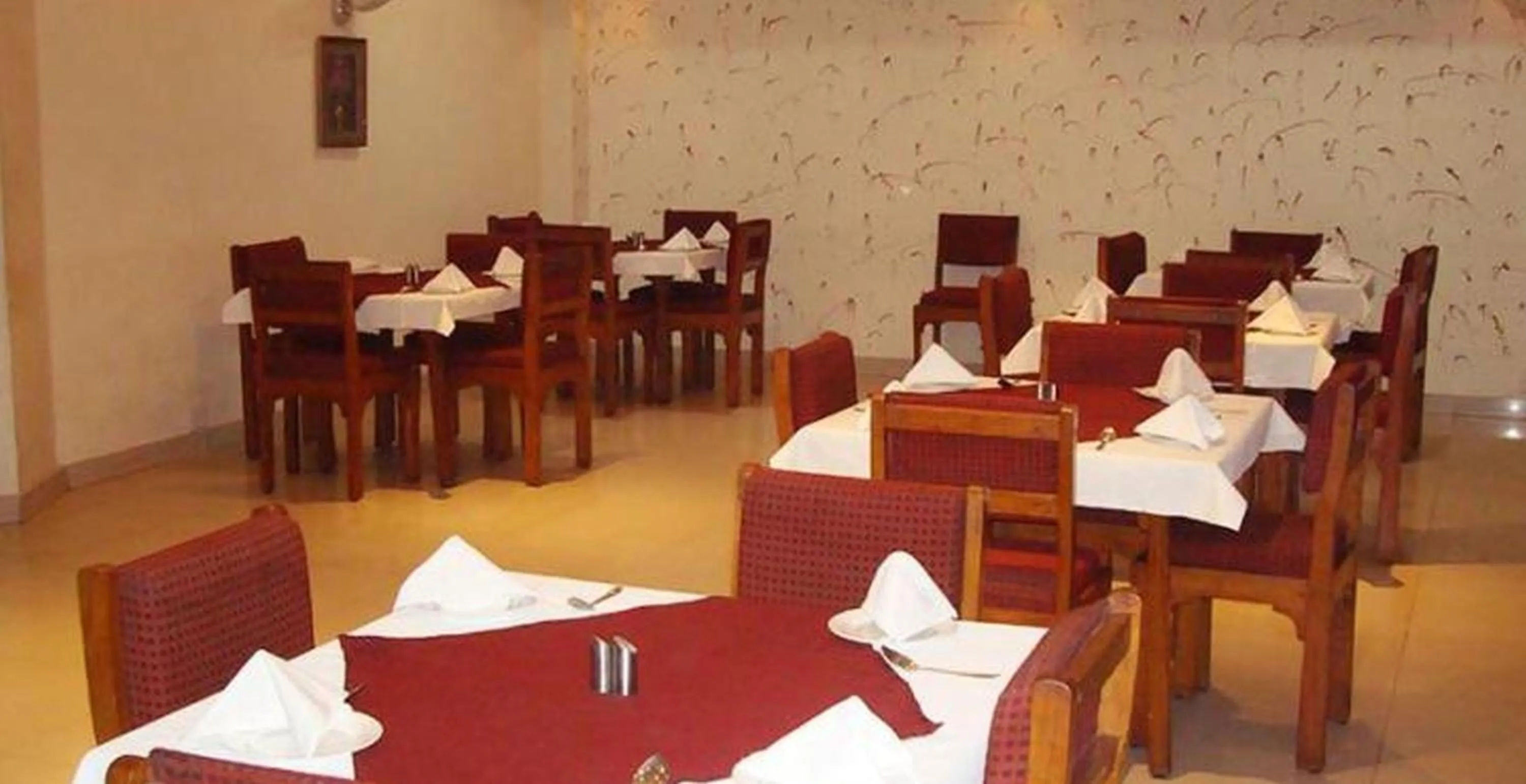 Food and drinks in Hotel Sweet Dream