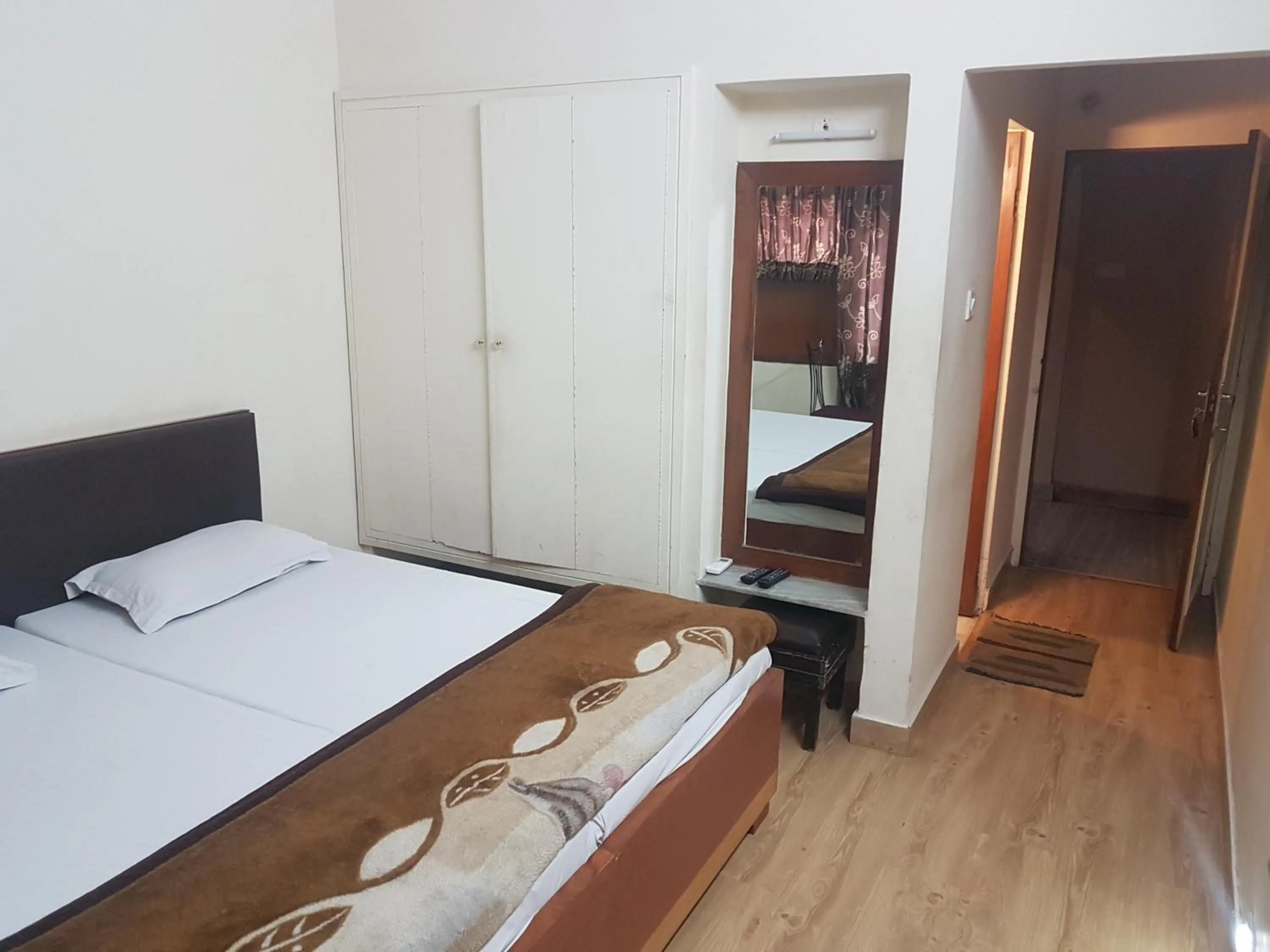 Bedroom, Bed in Hotel Sweet Dream