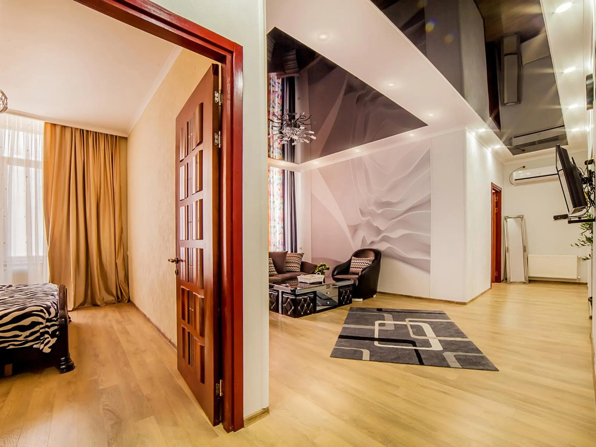 Hermes Apartment