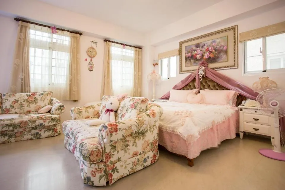 Photo of the whole room, Bed in Alicegarden Homestay