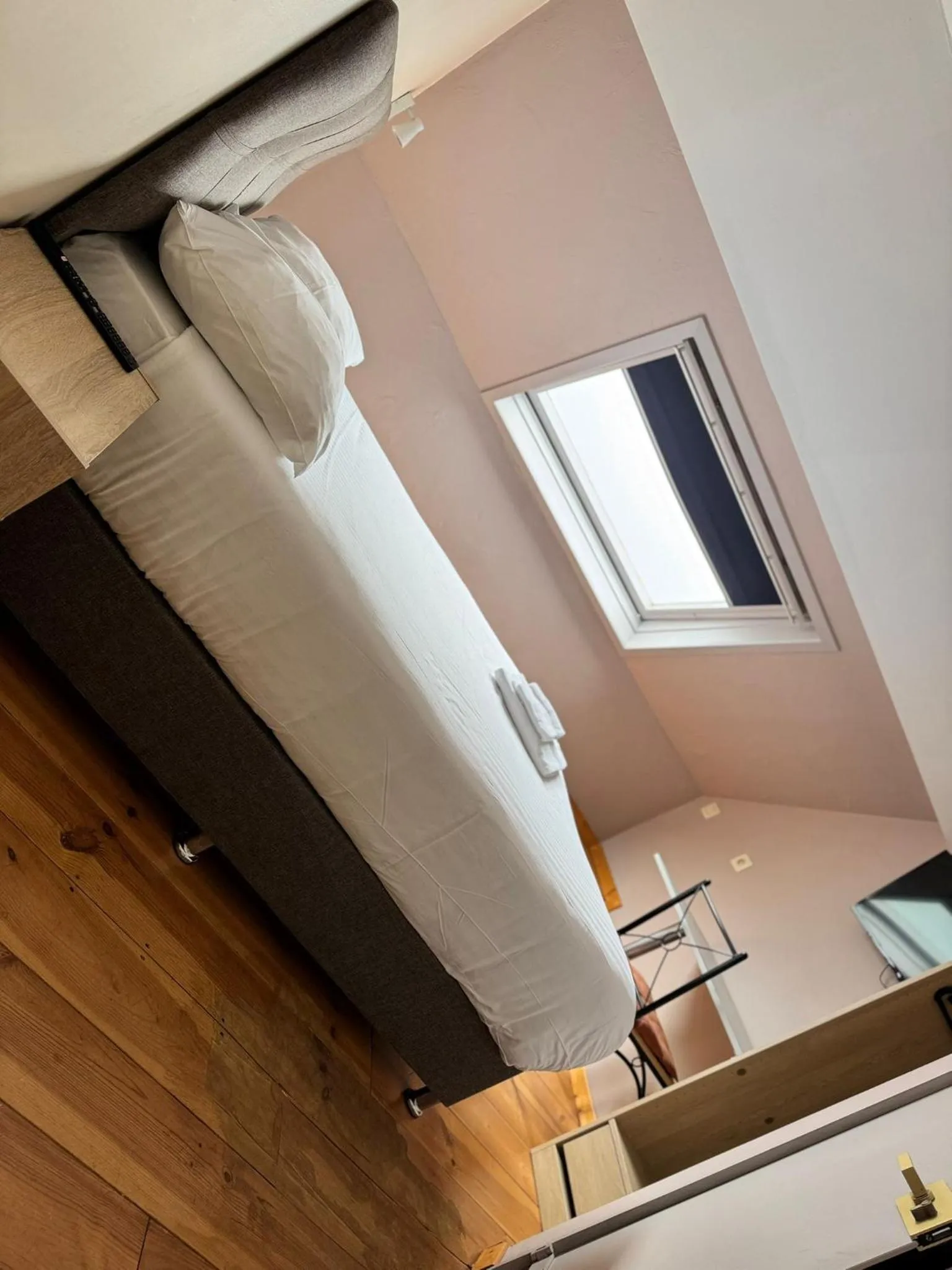 Bed in Family Hôtel