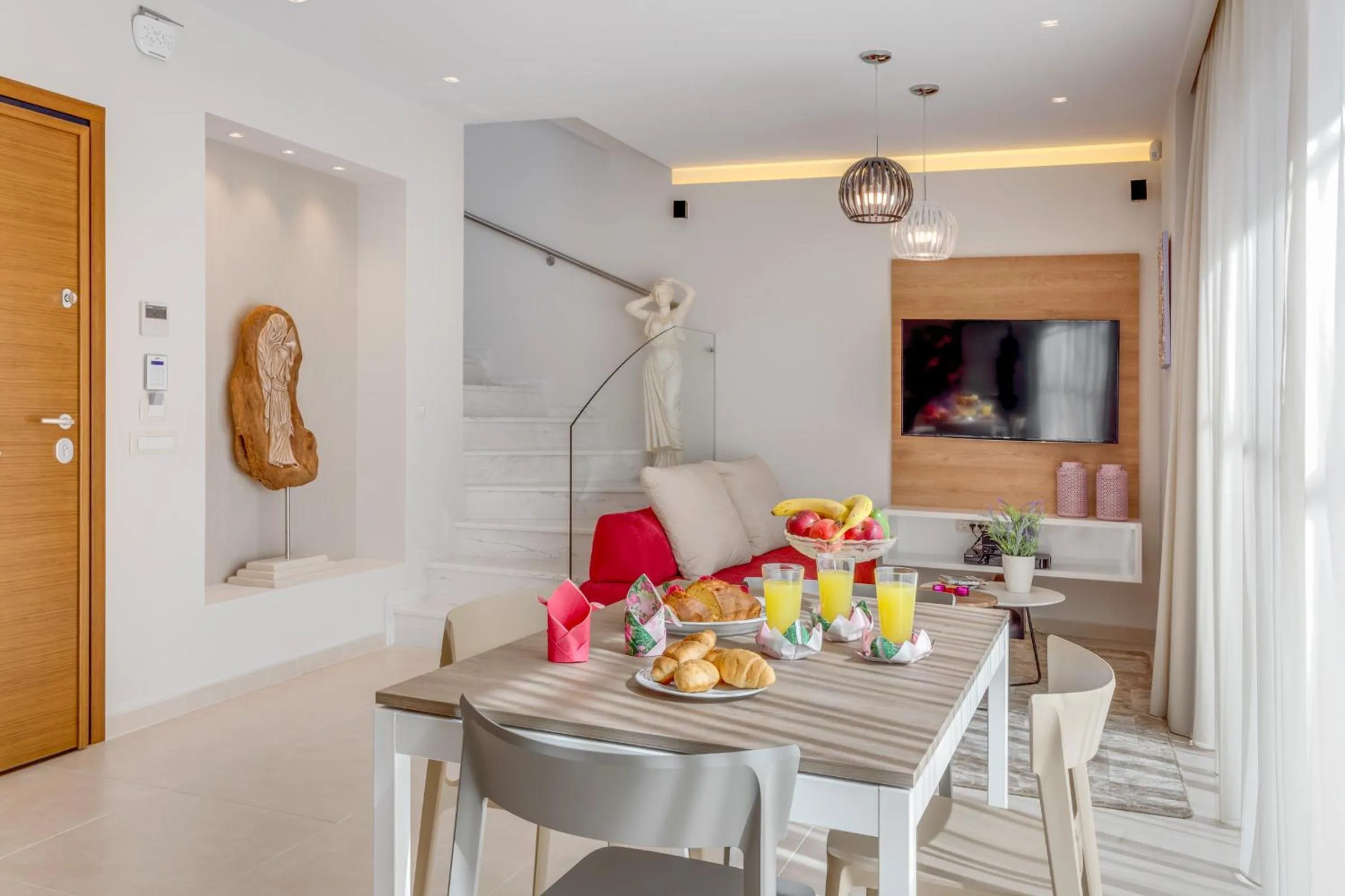 Day in Angels Suites