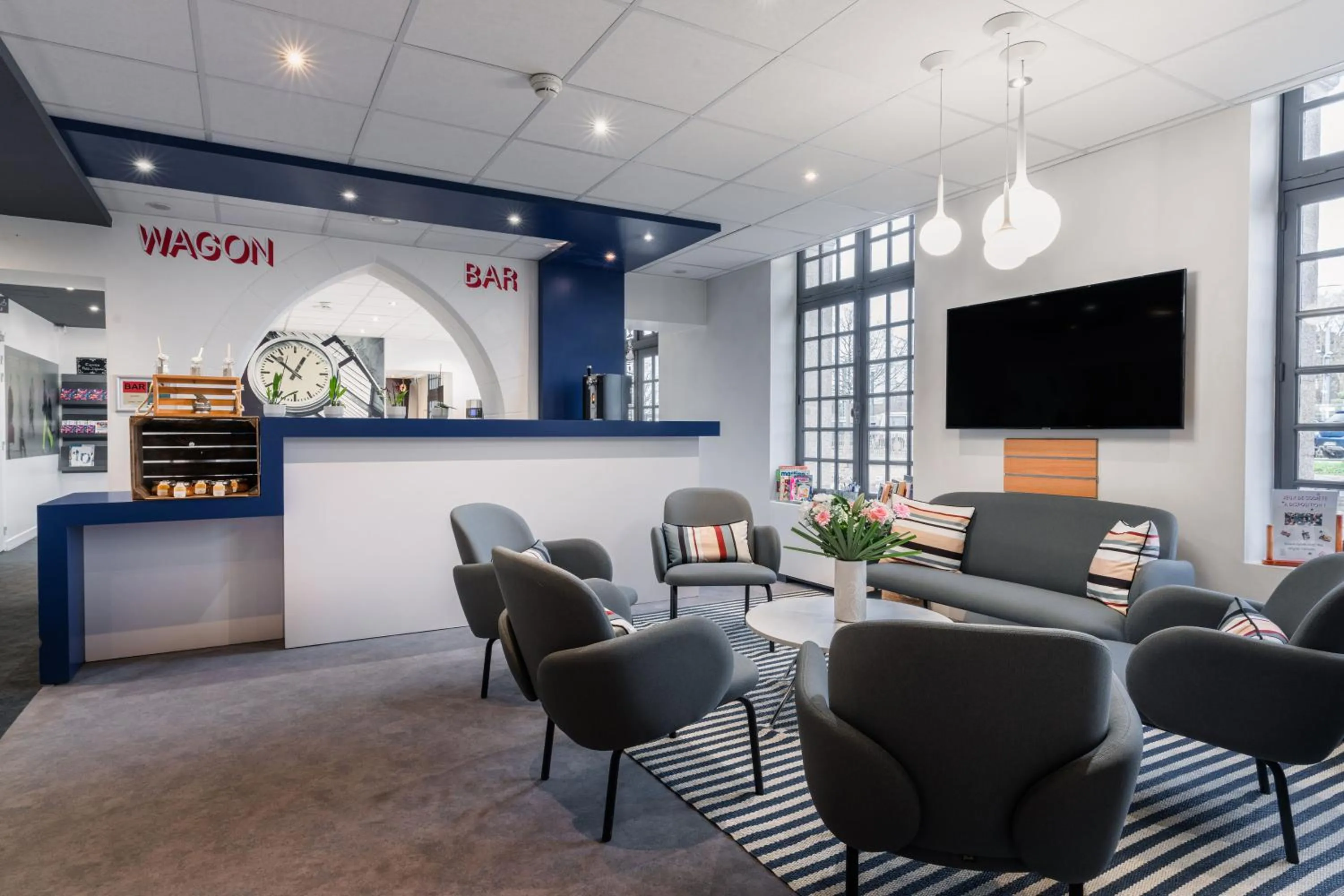 TV and multimedia in ibis Styles Vannes Gare Centre