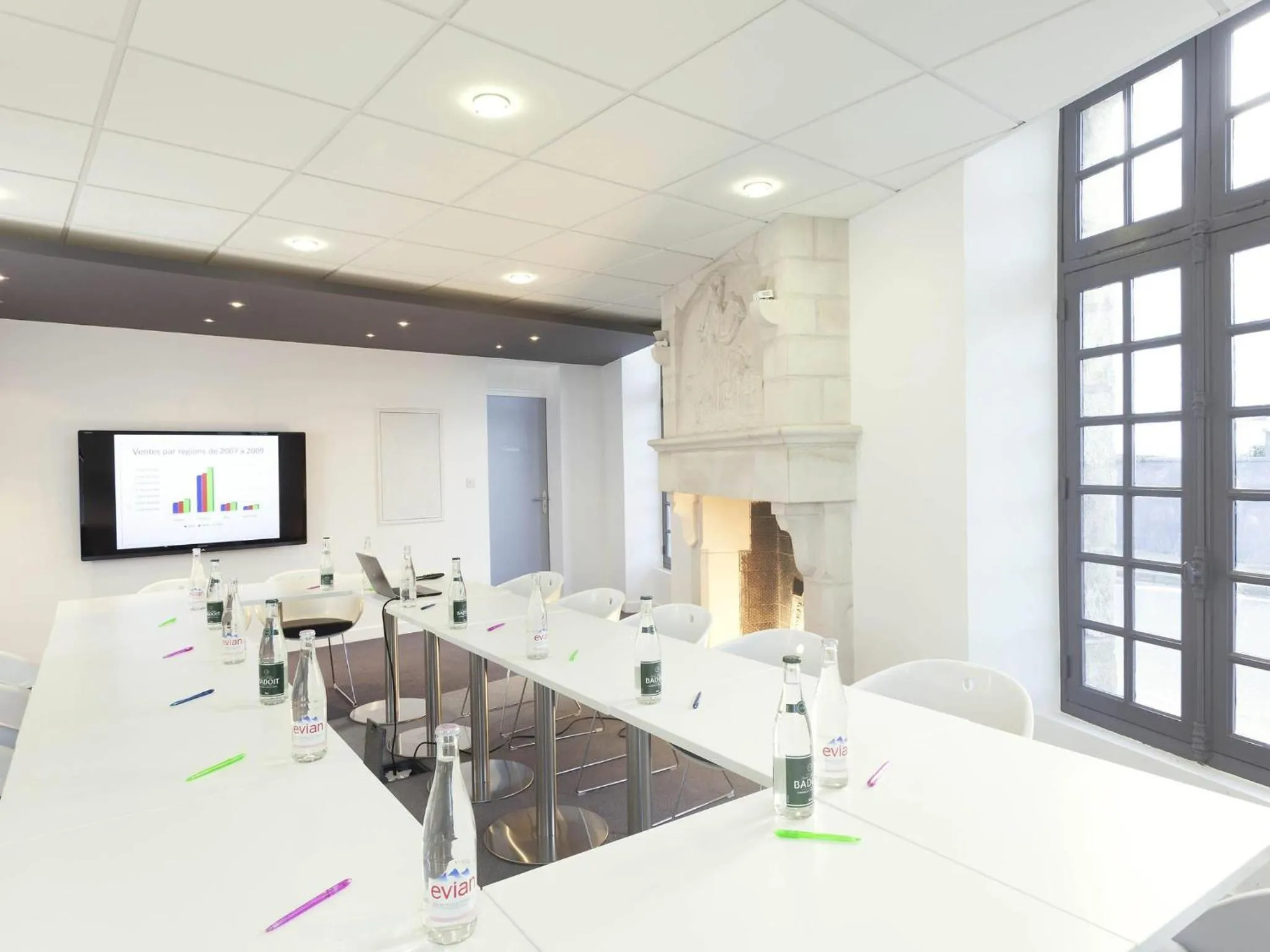 Meeting/conference room in ibis Styles Vannes Gare Centre