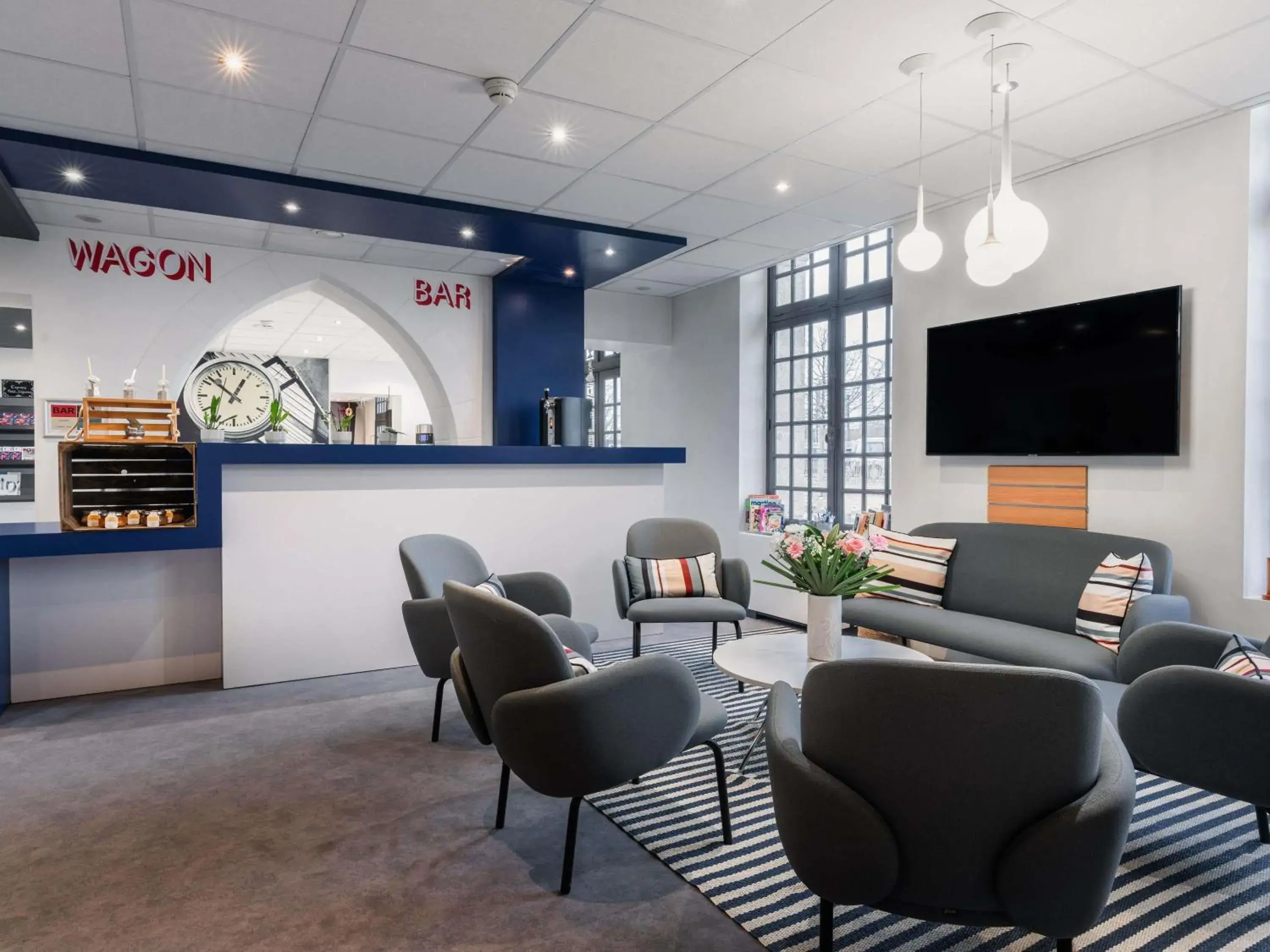 Lounge or bar in ibis Styles Vannes Gare Centre Lounge or bar in ibis Styles Vannes Gare Centre