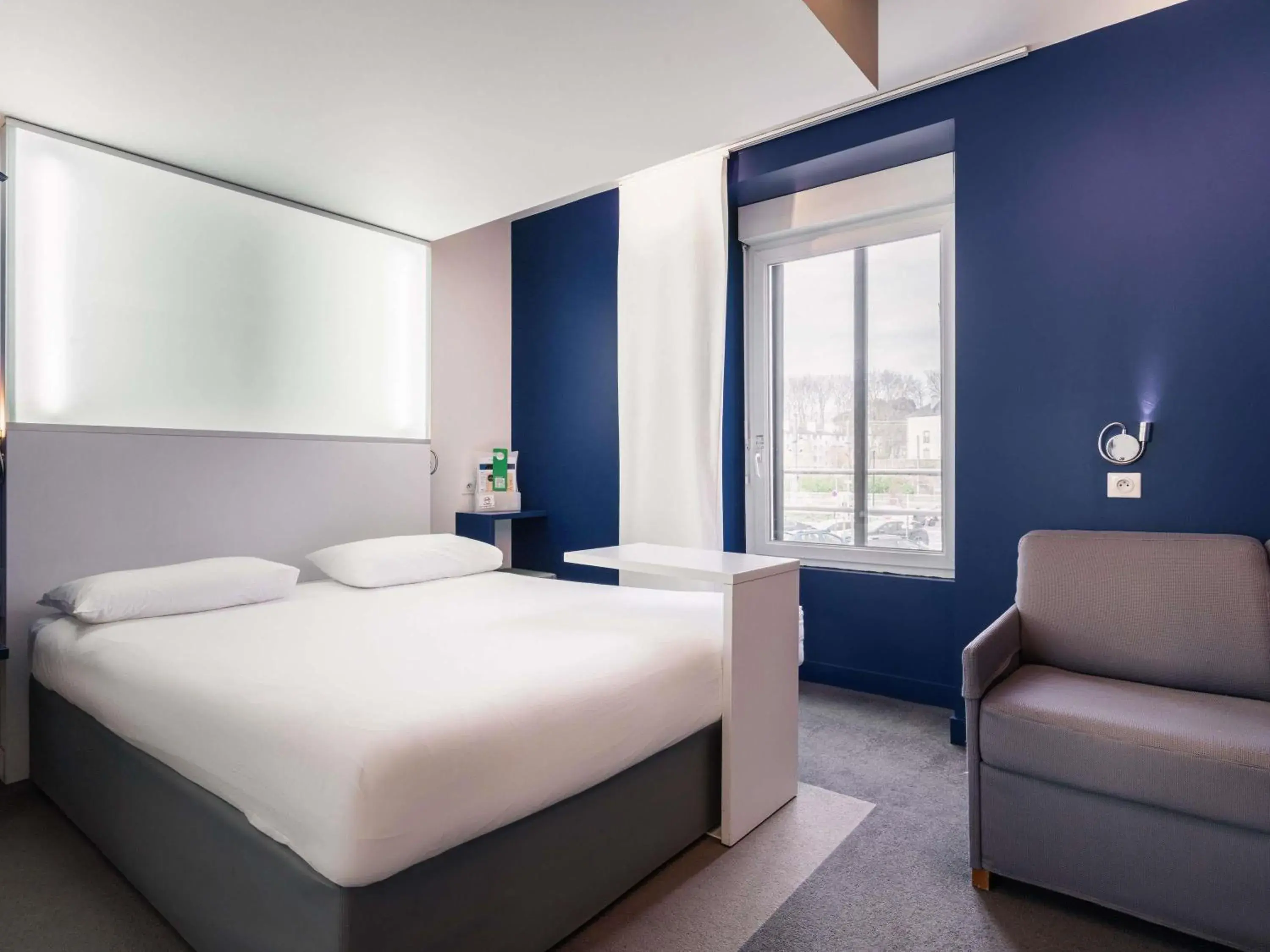 Property building, Bed in ibis Styles Vannes Gare Centre Property building, Bed in ibis Styles Vannes Gare Centre