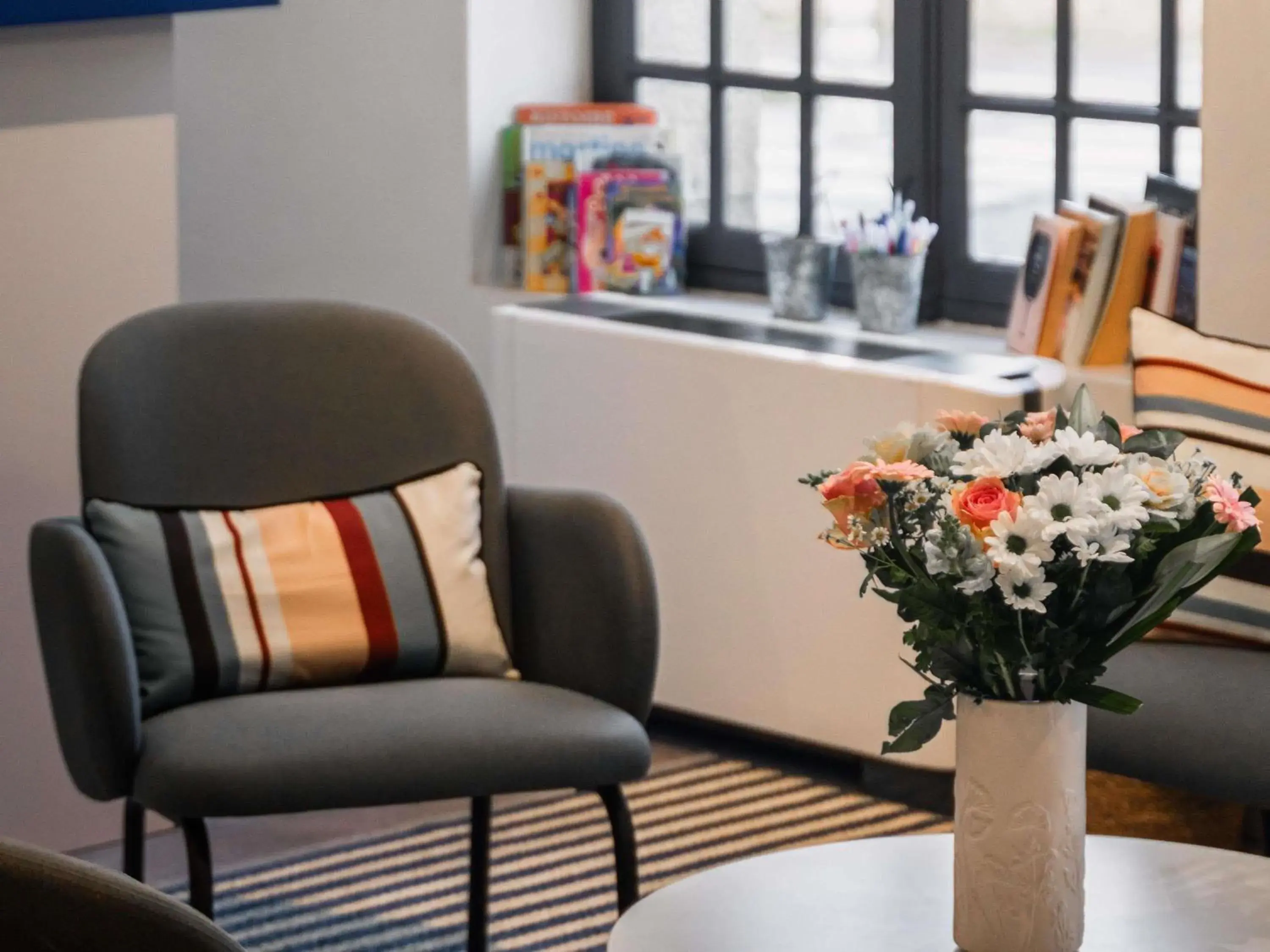 Lounge or bar in ibis Styles Vannes Gare Centre Lounge or bar in ibis Styles Vannes Gare Centre