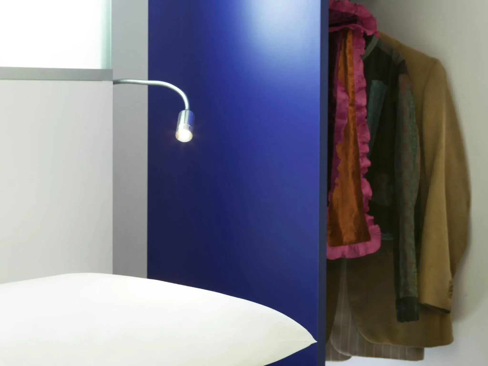 Bedroom in ibis Styles Vannes Gare Centre Bedroom in ibis Styles Vannes Gare Centre