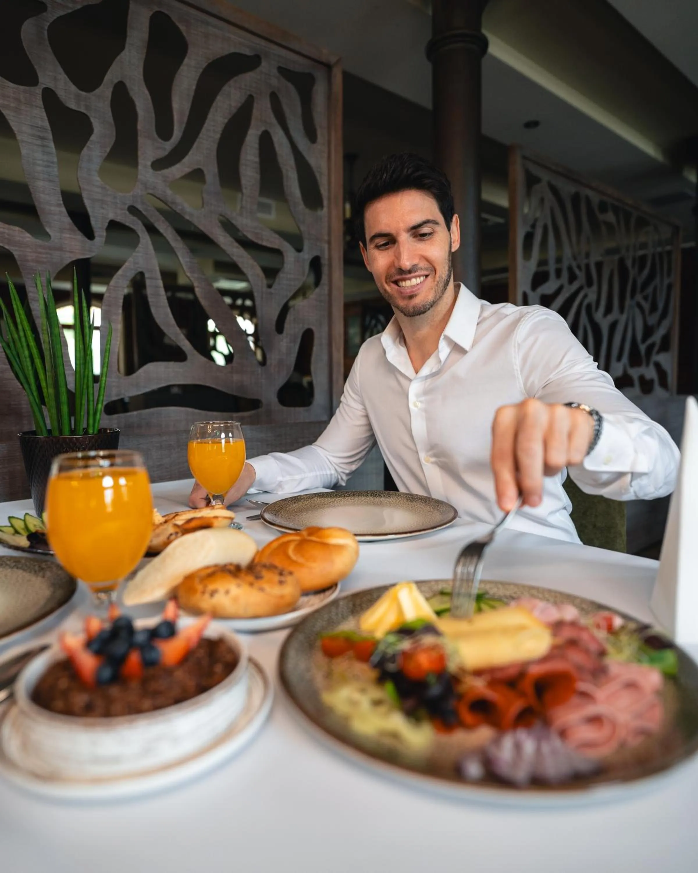 Breakfast in Hunor Hotel és Étterem