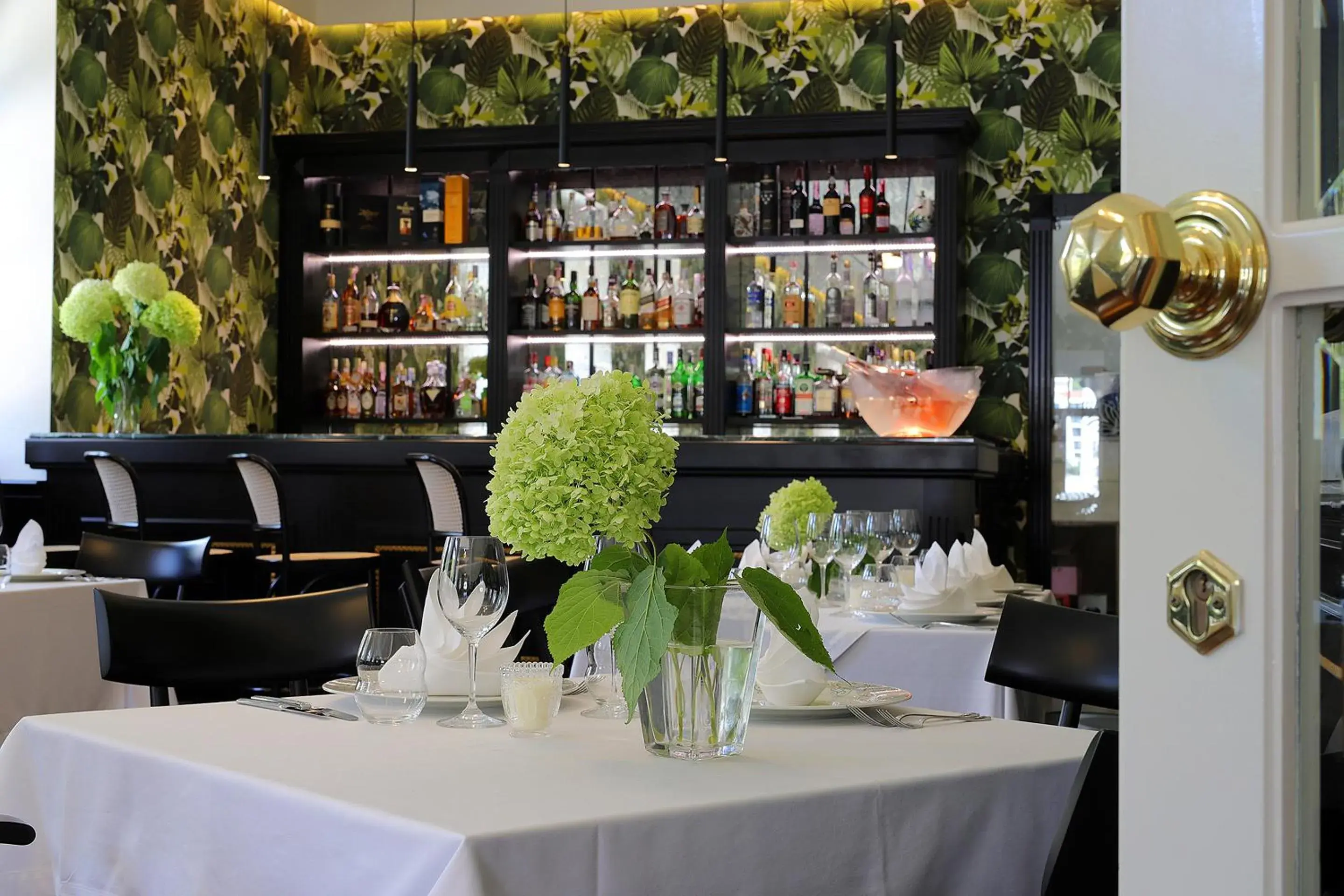 Restaurant/places to eat in Arbiana Heritage Hotel Restaurant/places to eat in Arbiana Heritage Hotel