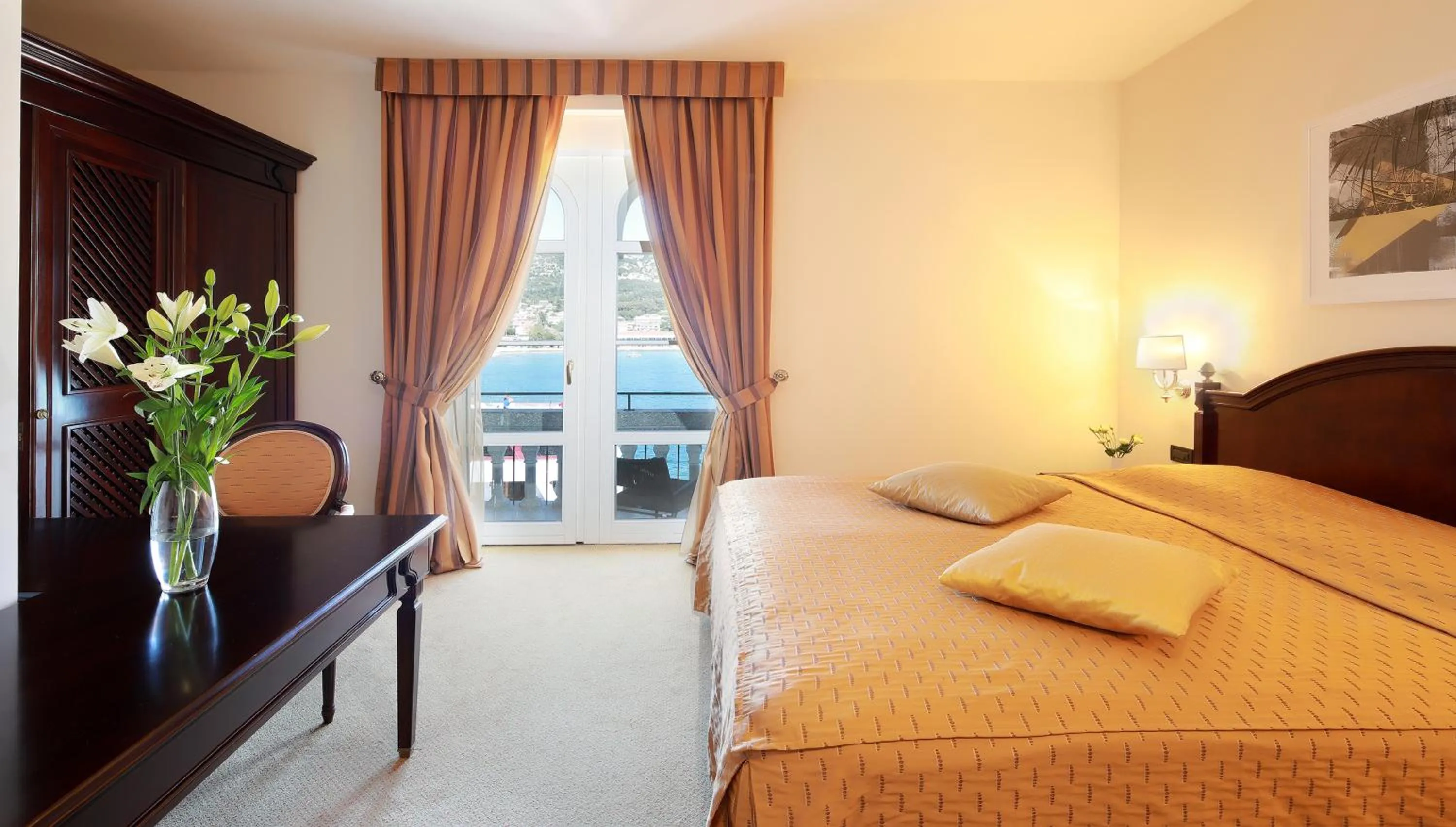 Bed in Arbiana Heritage Hotel