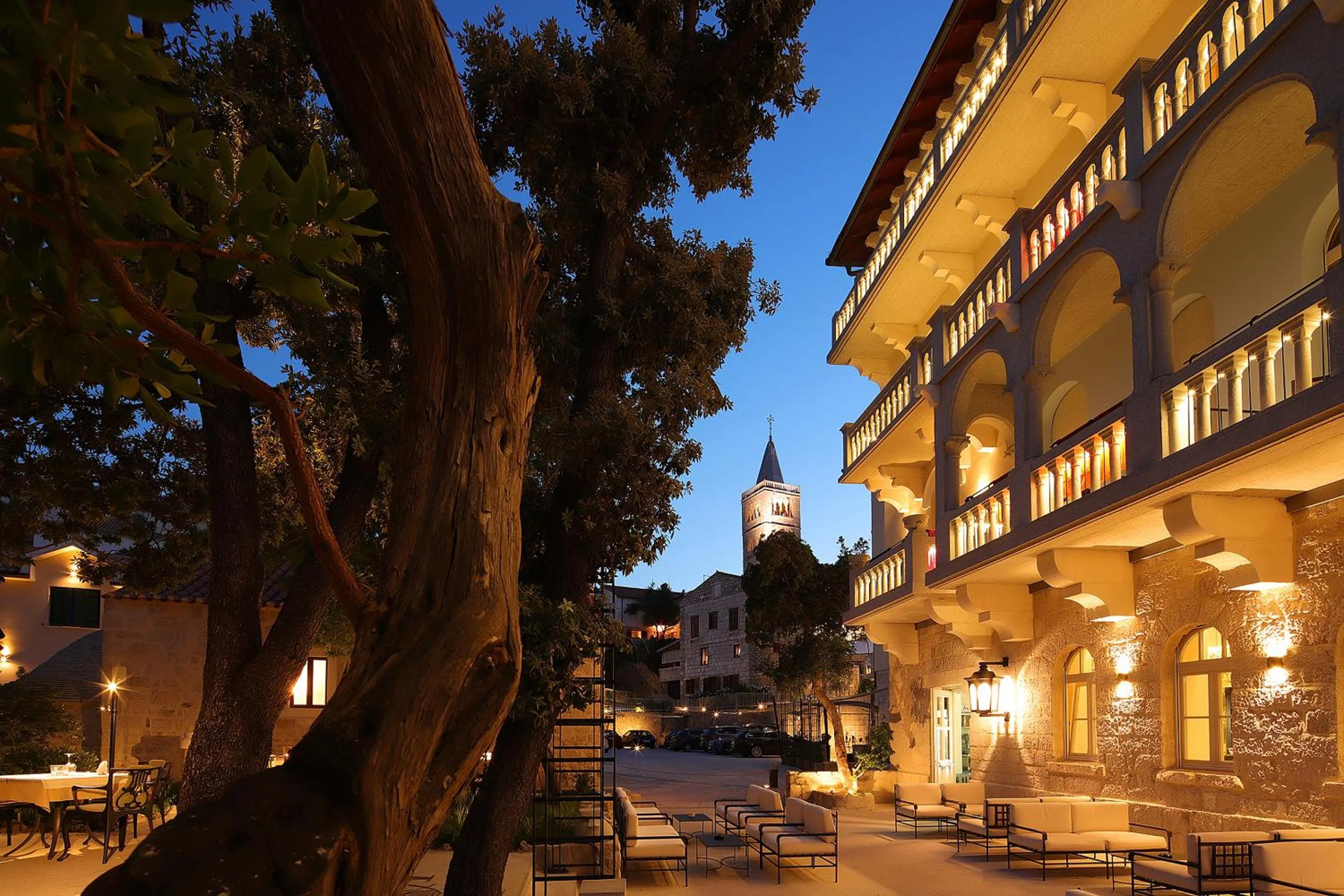 Restaurant/places to eat in Arbiana Heritage Hotel