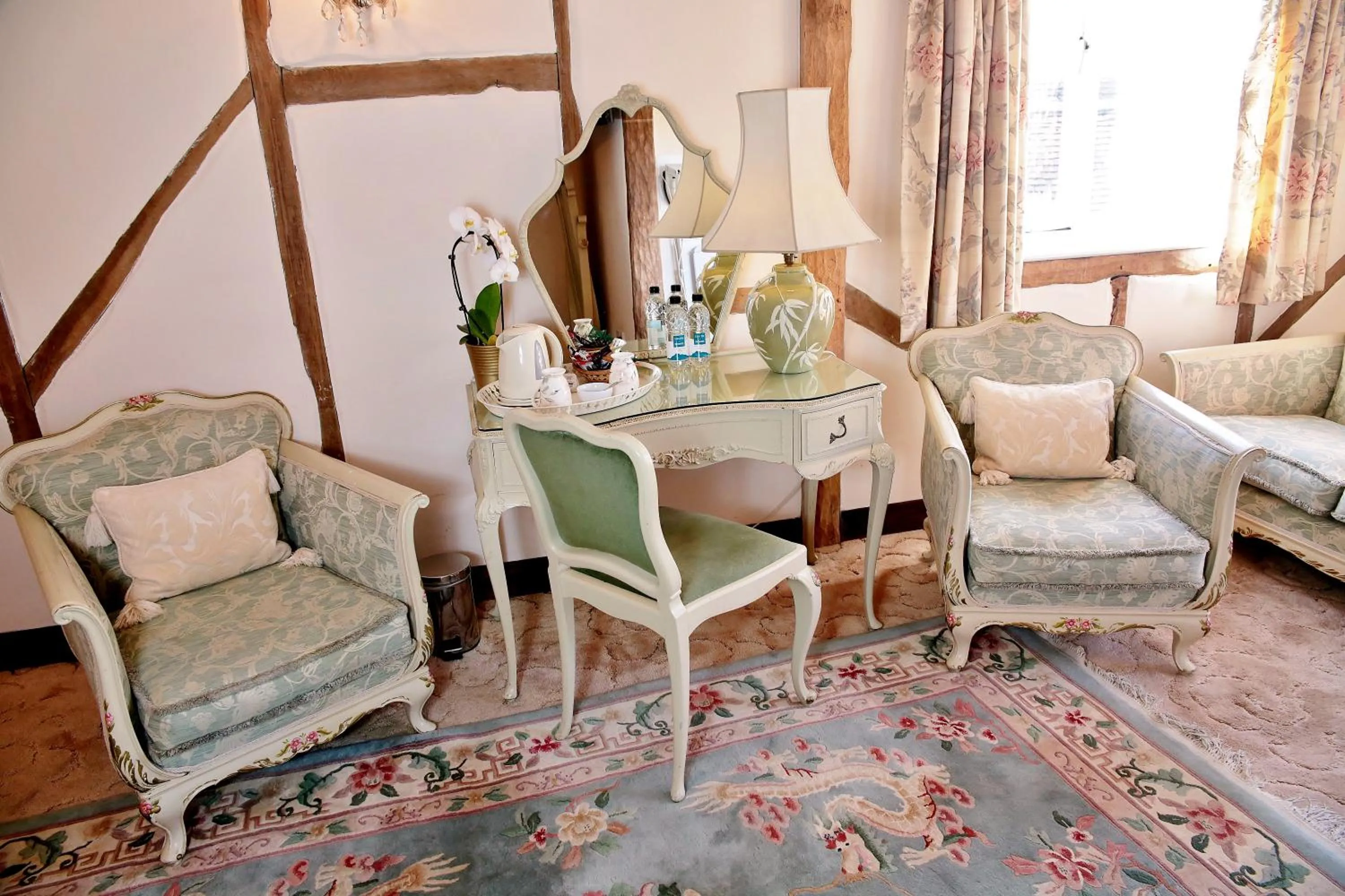 Photo of the whole room in The Inglenook Hotel